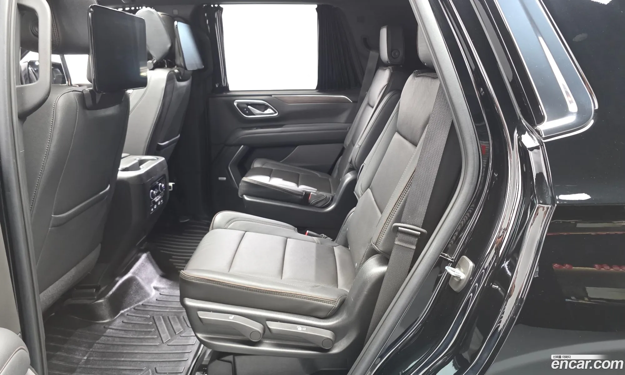 Chevrolet (GM Daewoo) Tahoe 2022 — 21