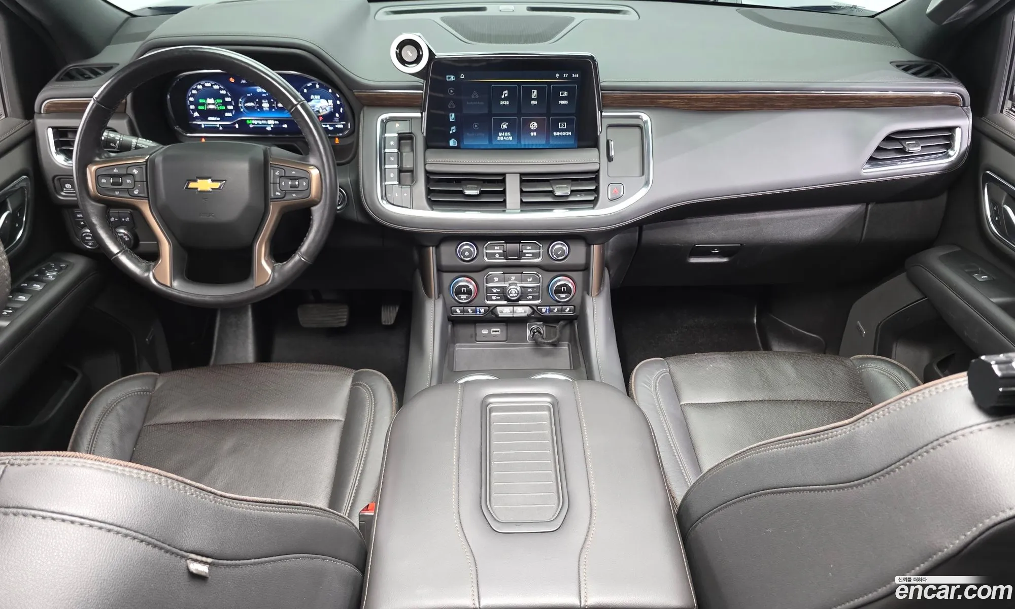 Chevrolet (GM Daewoo) Tahoe 2022 — 14