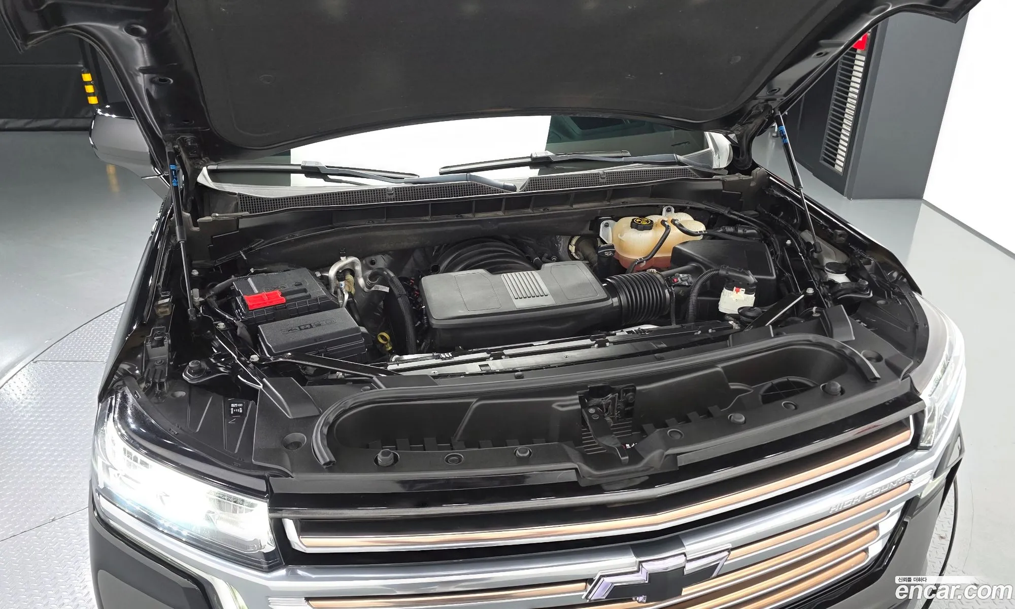 Chevrolet (GM Daewoo) Tahoe 2022 — 13
