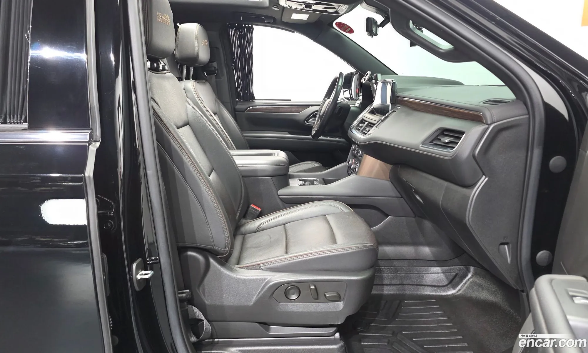 Chevrolet (GM Daewoo) Tahoe 2022 — 4