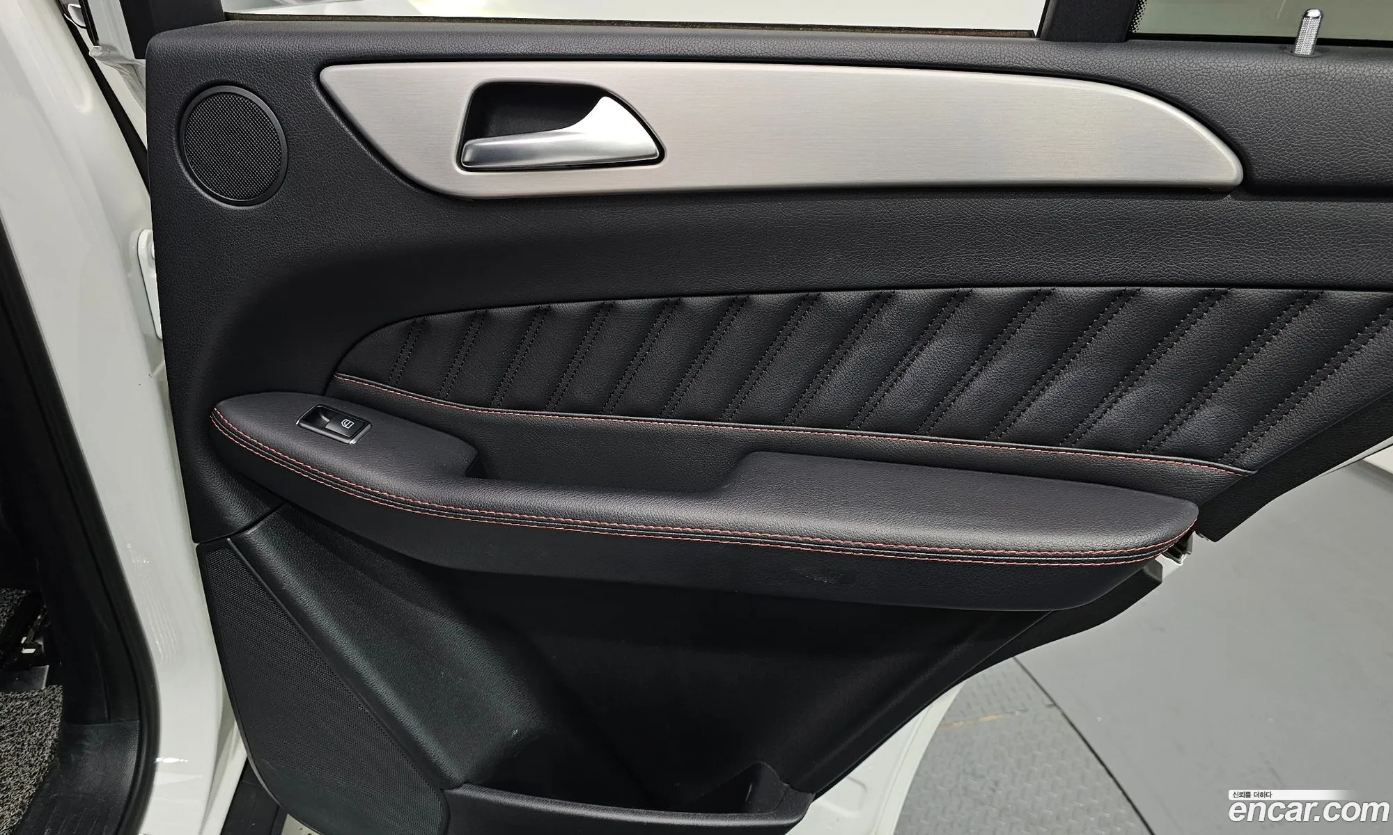 Mercedes-Benz GLE-Class W166 2018 — 26