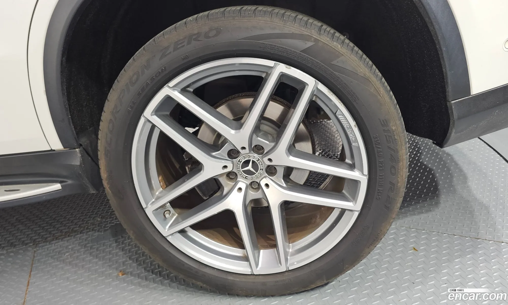 Mercedes-Benz GLE-Class W166 2018 — 13