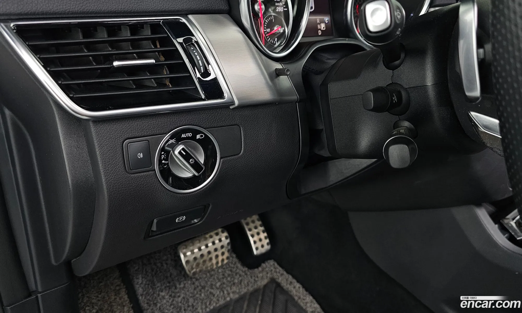 Mercedes-Benz GLE-Class W166 2018 — 11