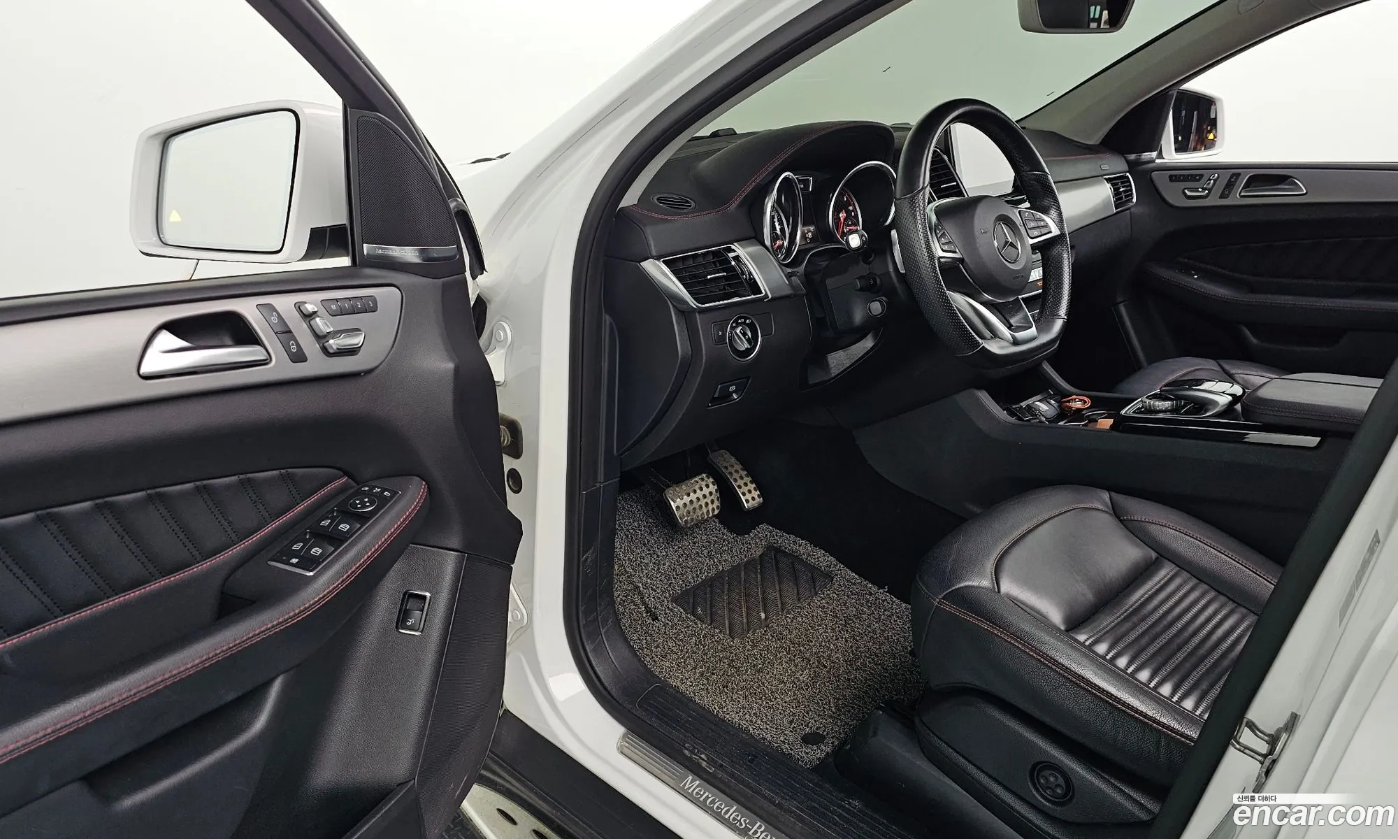Mercedes-Benz GLE-Class W166 2018 — 15