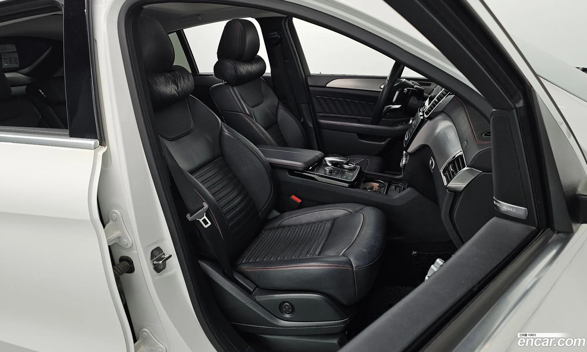 Mercedes-Benz GLE-Class W166 2018 — 28