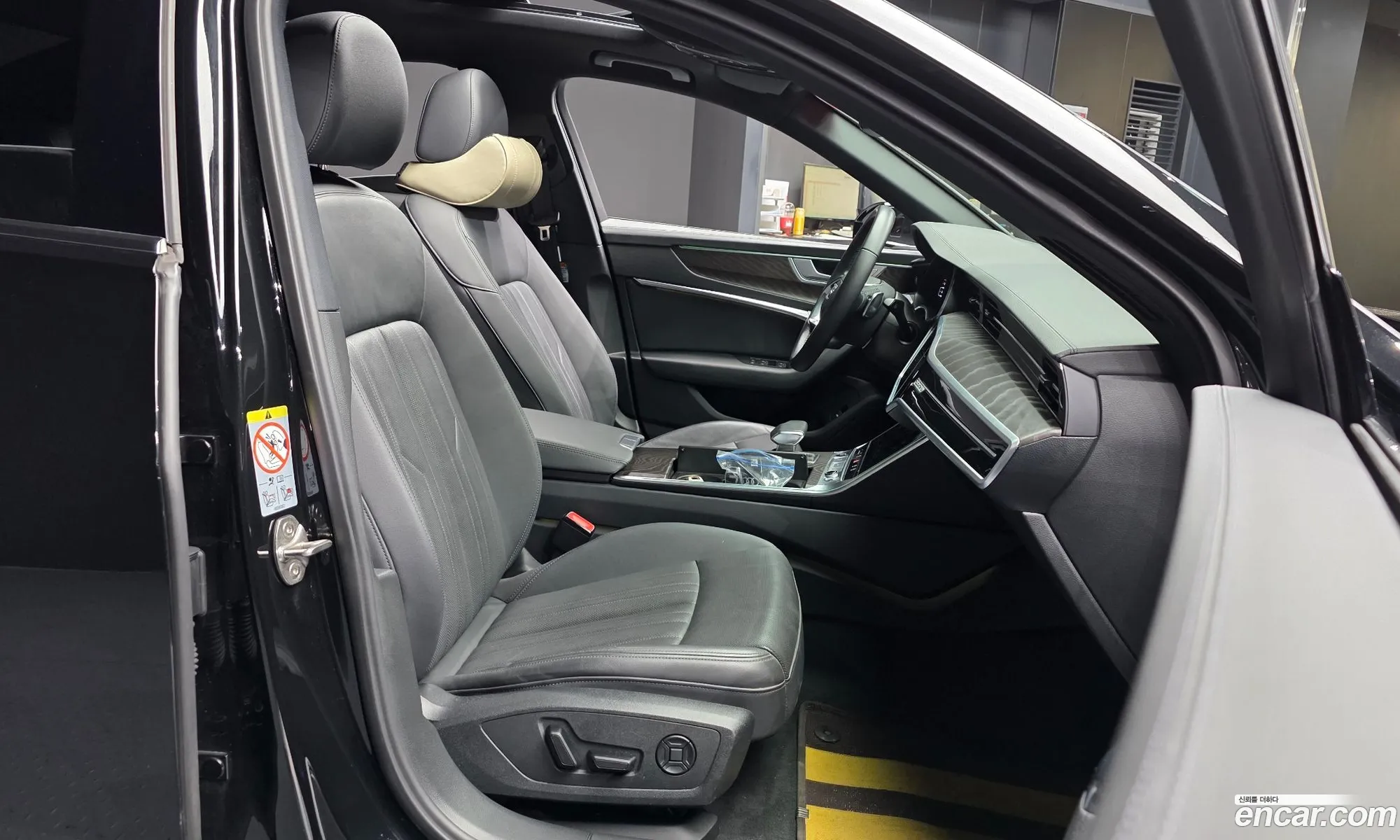 Audi A6 2022 WAUZZZF25NN042584 — 32
