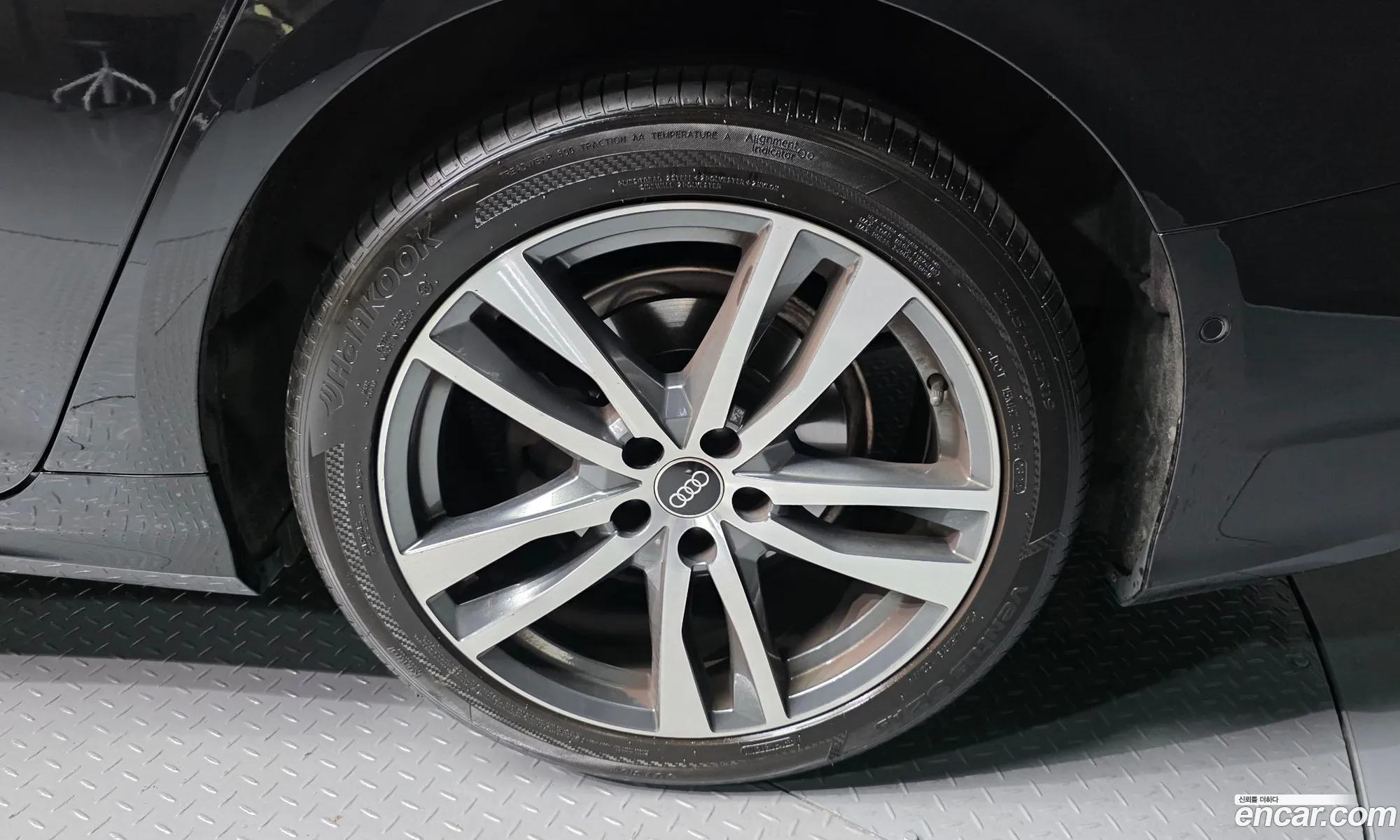 Audi A6 2022 WAUZZZF25NN042584 — 9