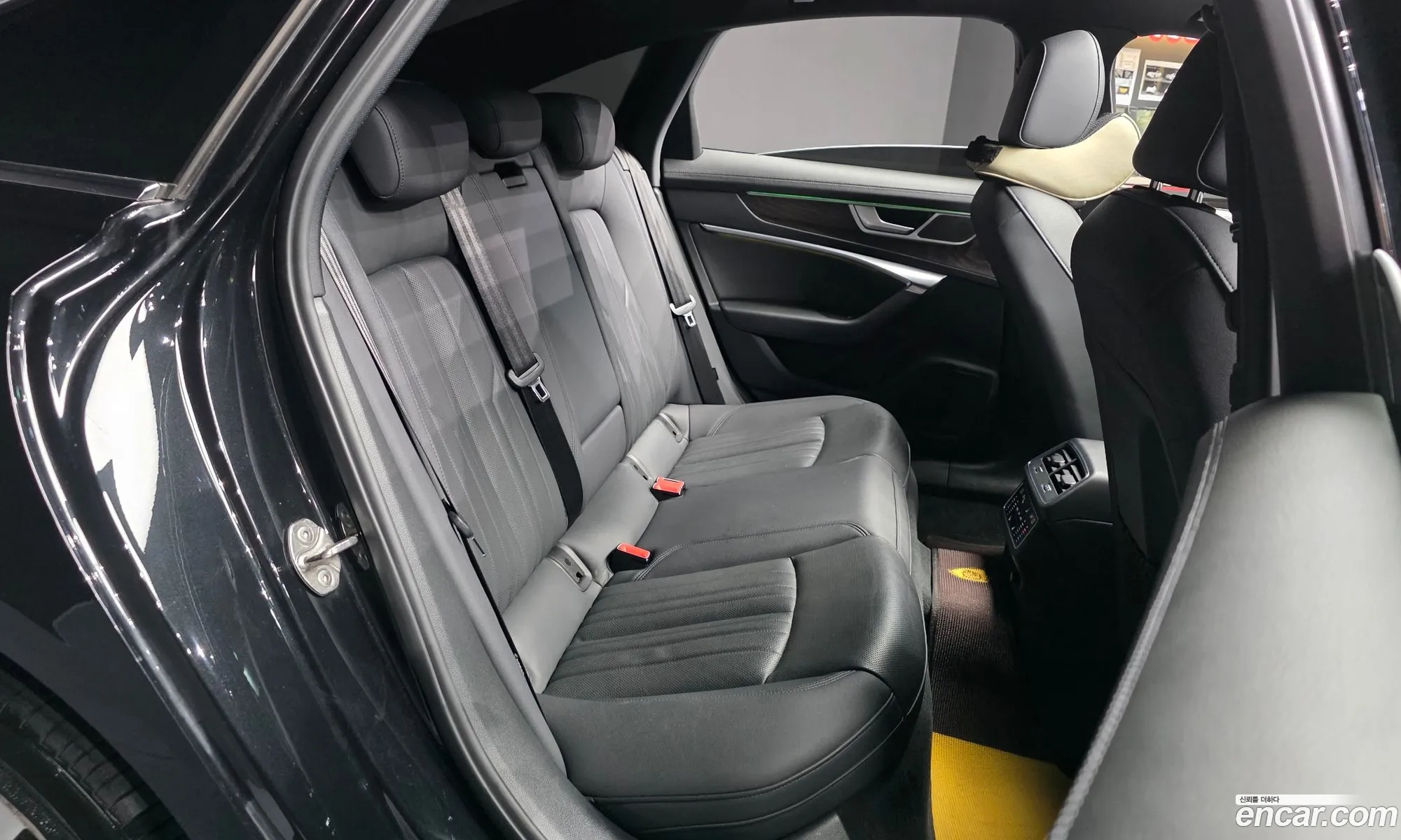 Audi A6 2022 WAUZZZF25NN042584 — 34