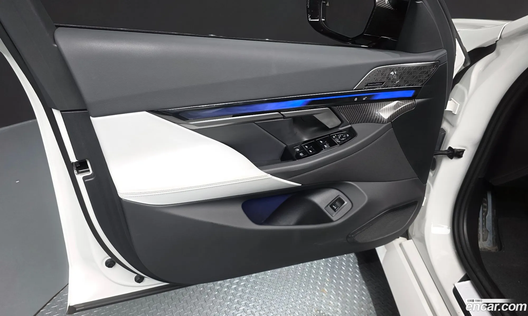 BMW M5 2025 WBS81FK06SCV43377 — 12