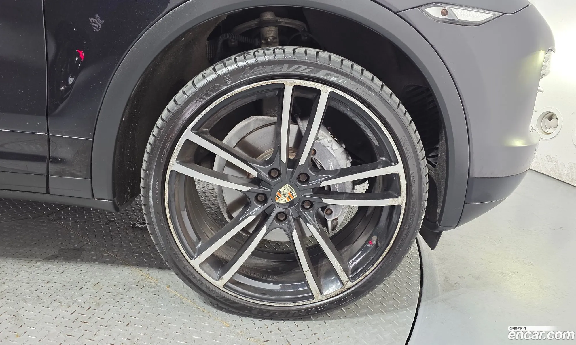 Porsche Cayenne 2013 — 31