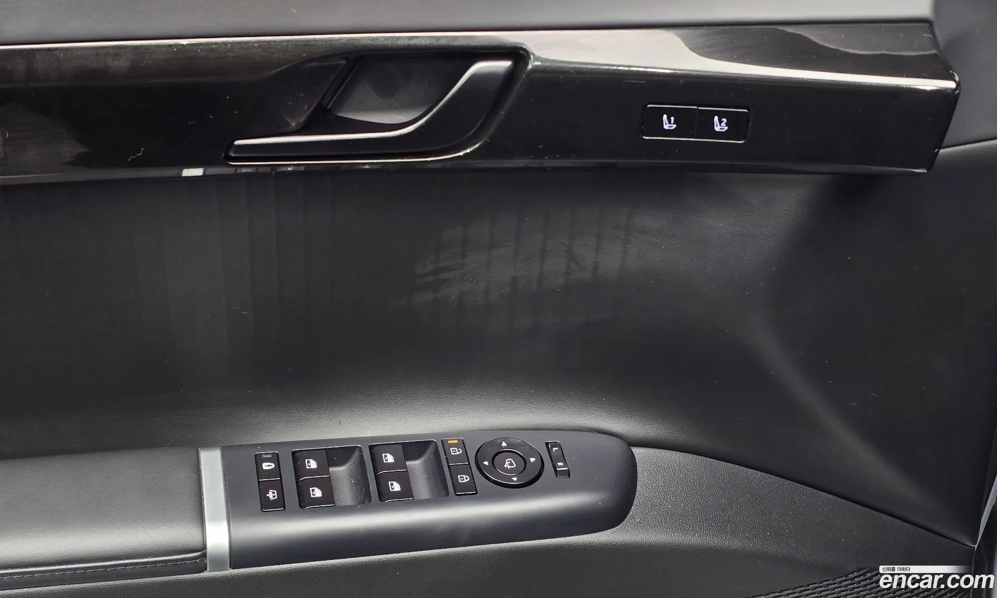 Hyundai Grandeur Hybrid 2024 — 23