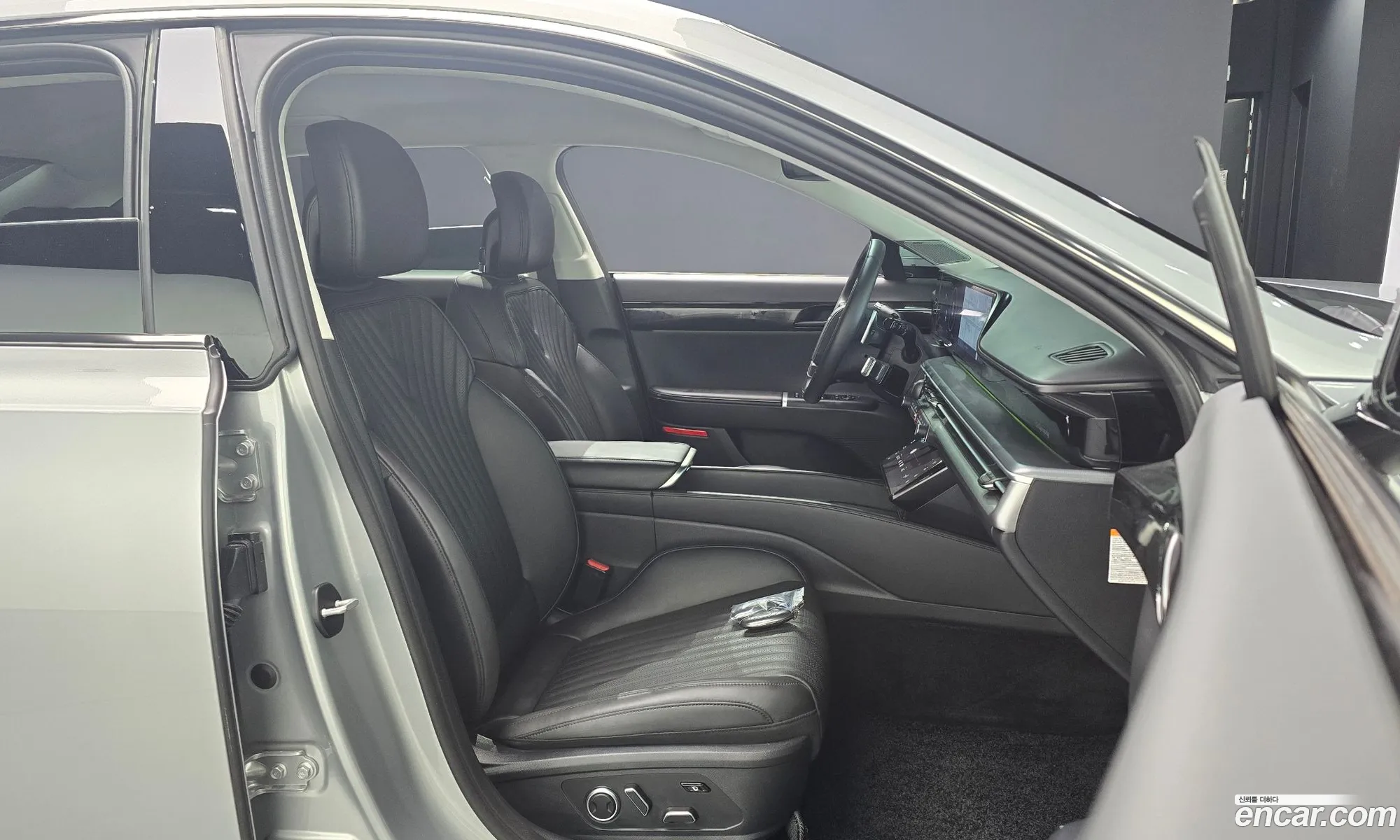 Hyundai Grandeur Hybrid 2024 — 11