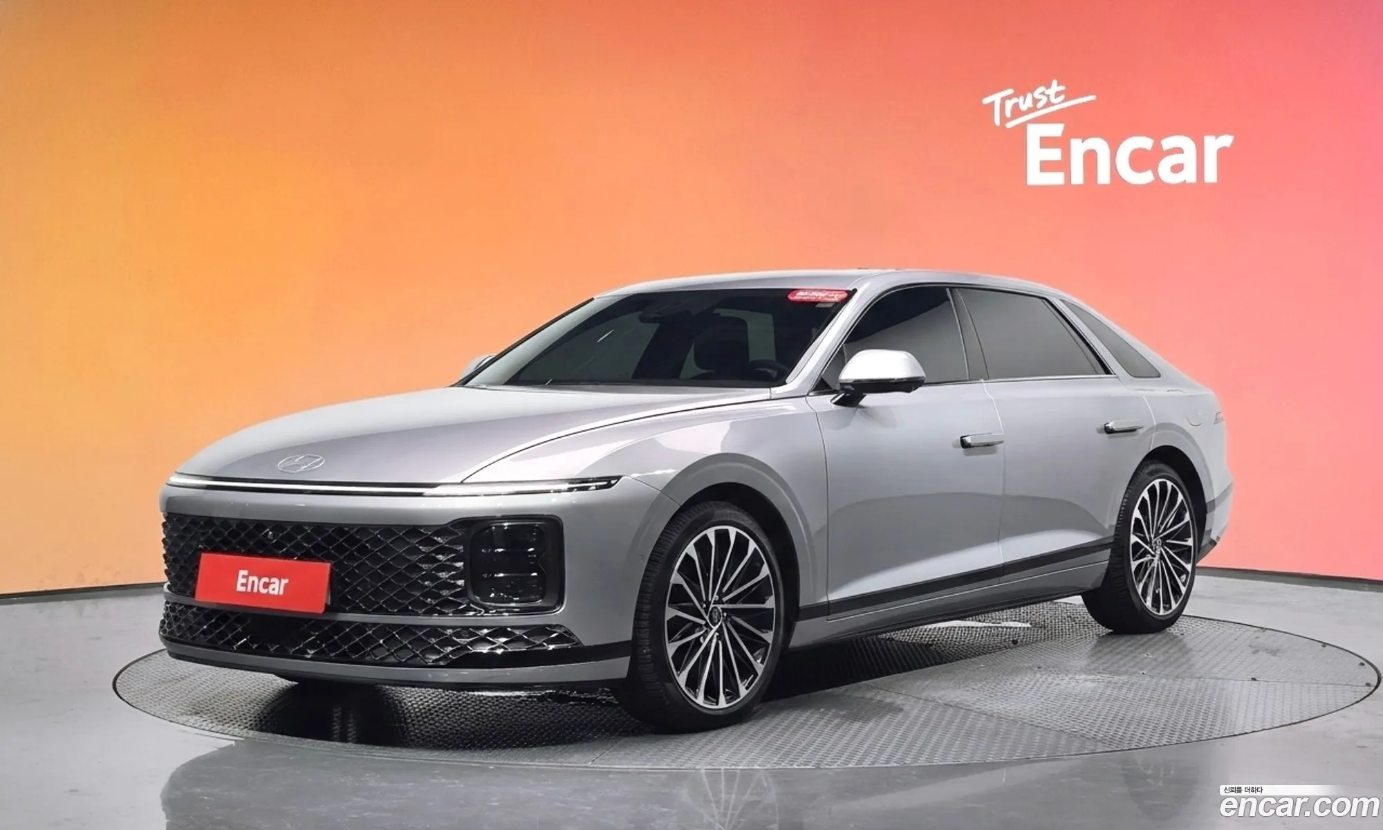Hyundai Grandeur Hybrid 2024 — 16