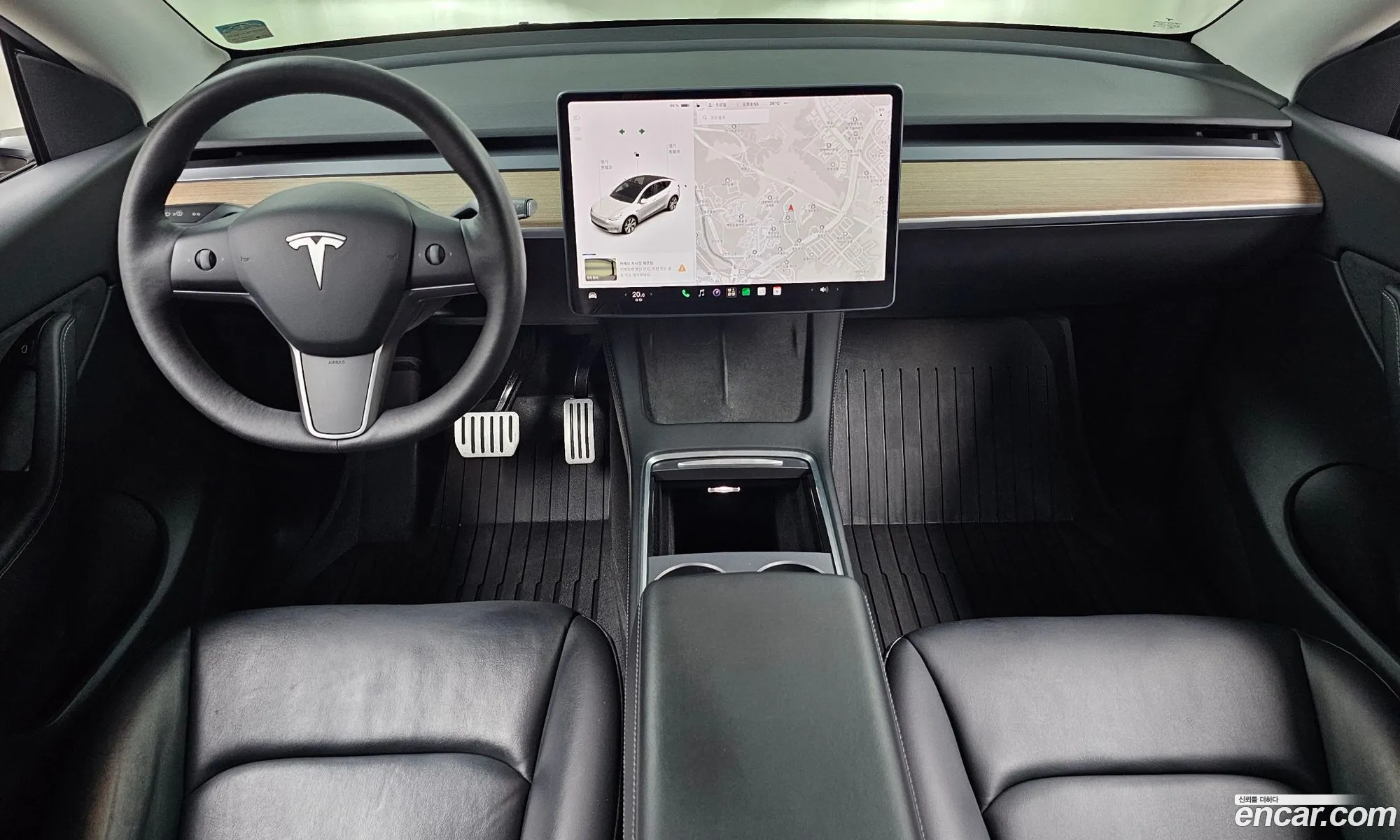 Tesla Model Y 2021 — 19