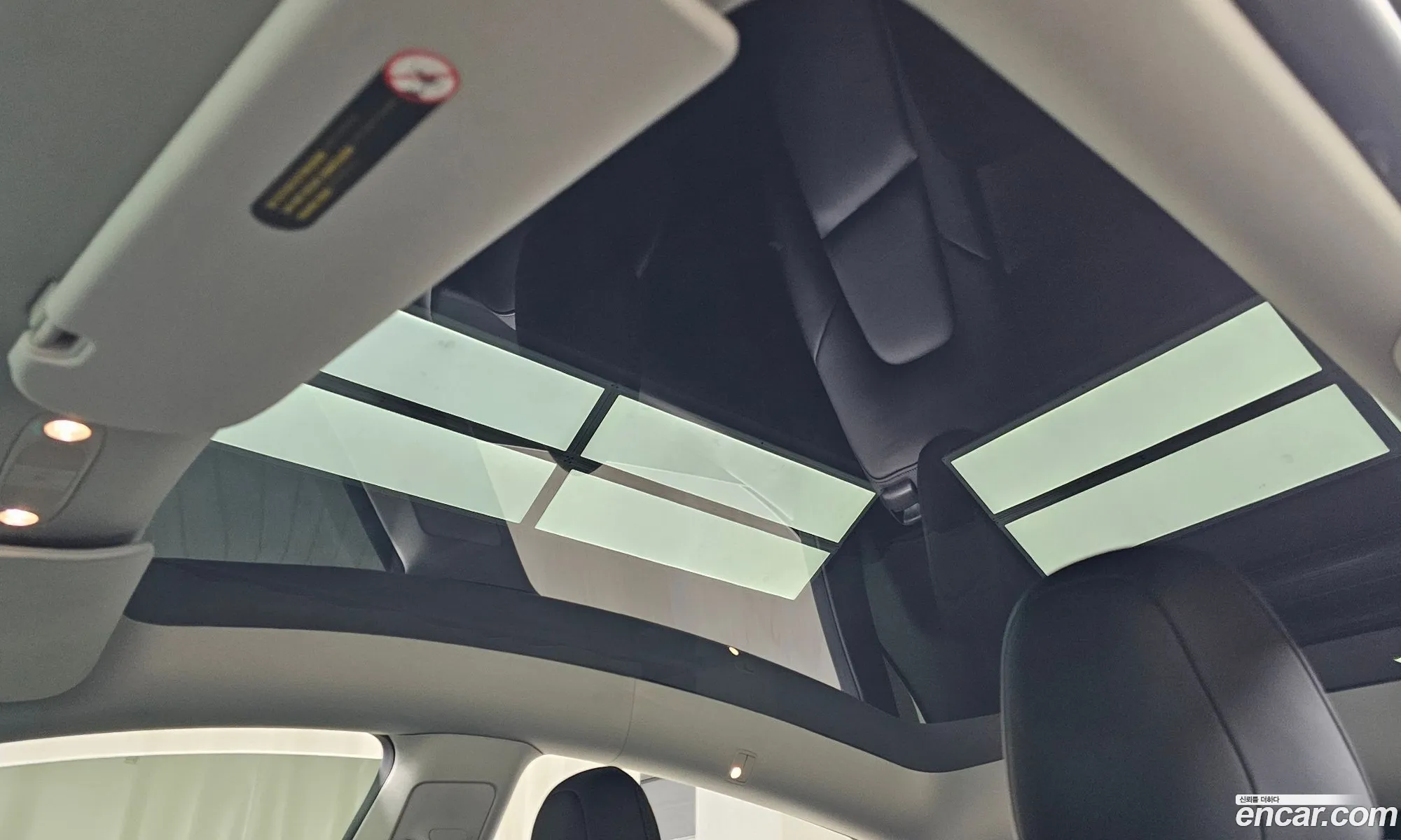 Tesla Model Y 2021 — 28