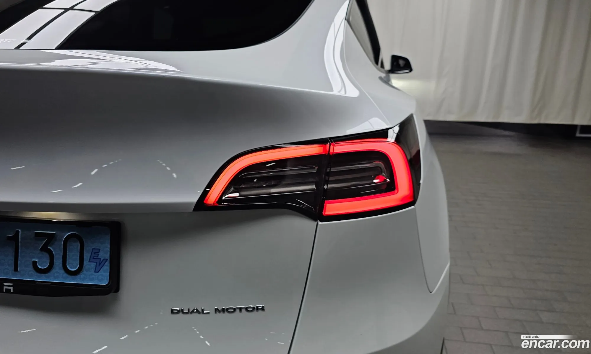 Tesla Model Y 2021 — 25