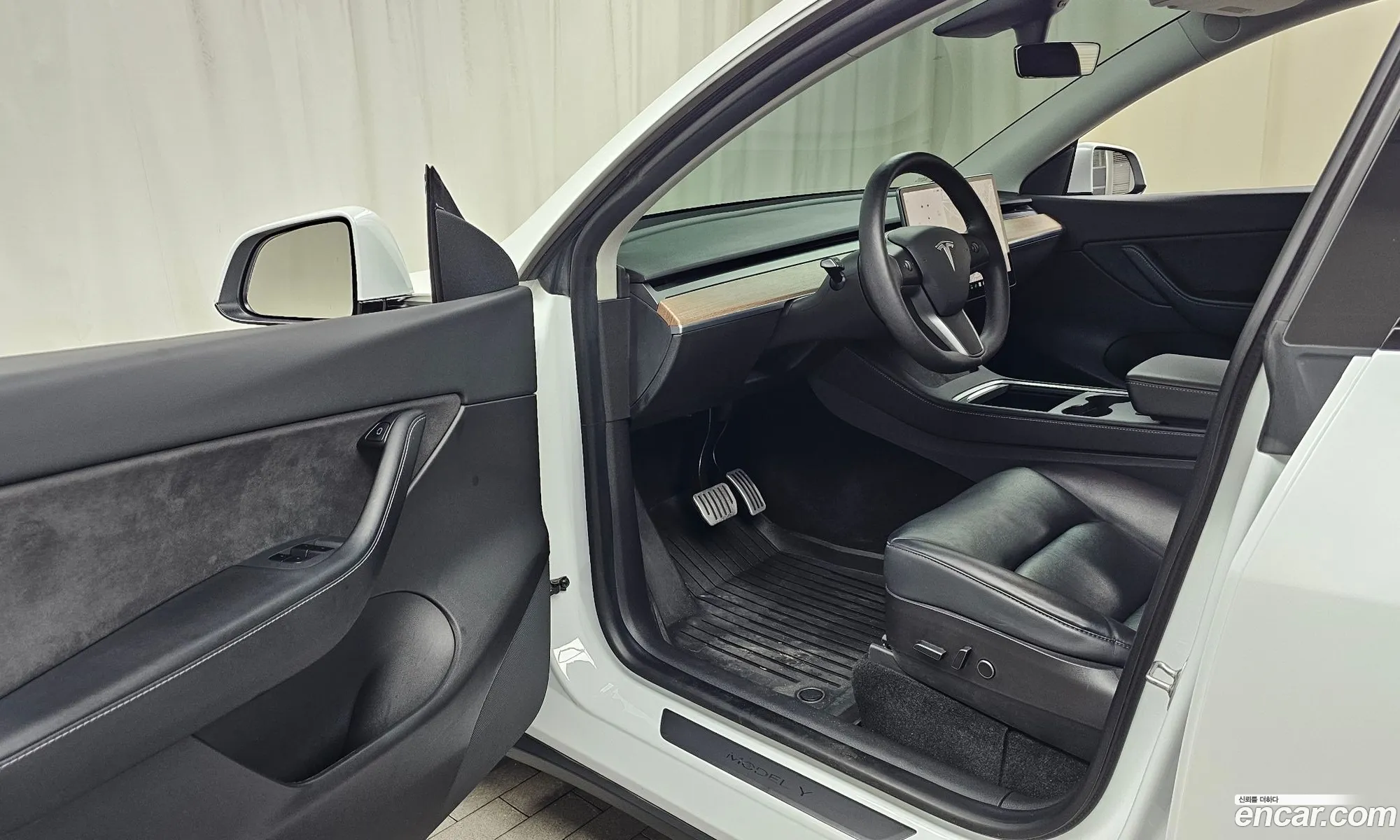 Tesla Model Y 2021 — 3