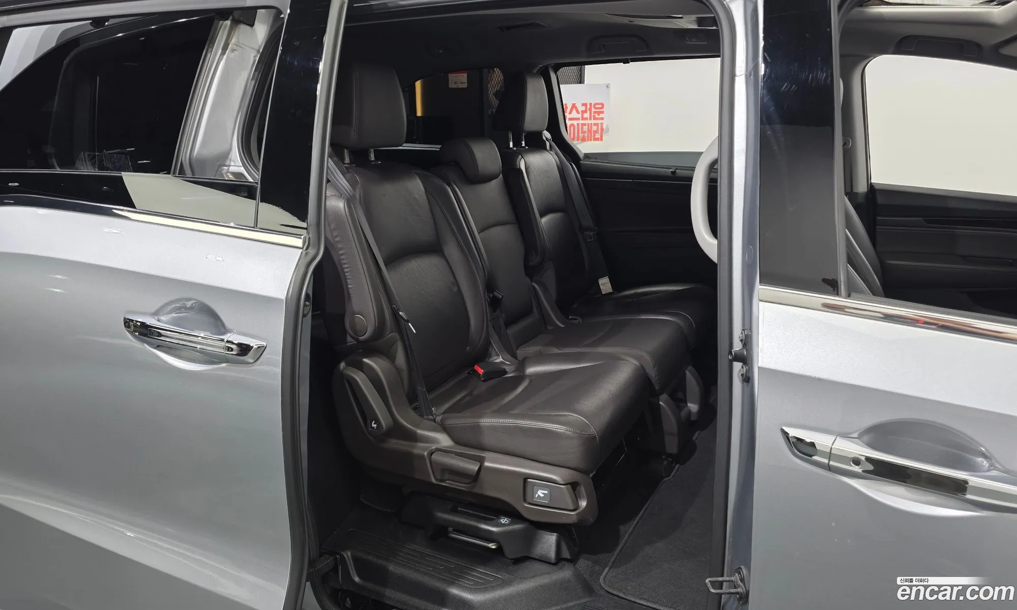 Honda Odyssey 2018 5KBRL6880JB600223 — 35