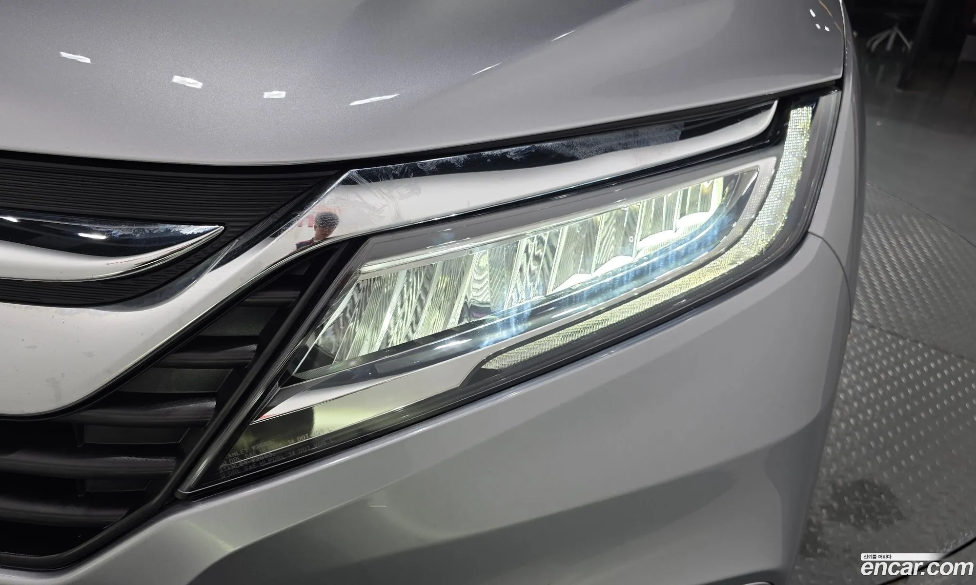 Honda Odyssey 2018 5KBRL6880JB600223 — 3