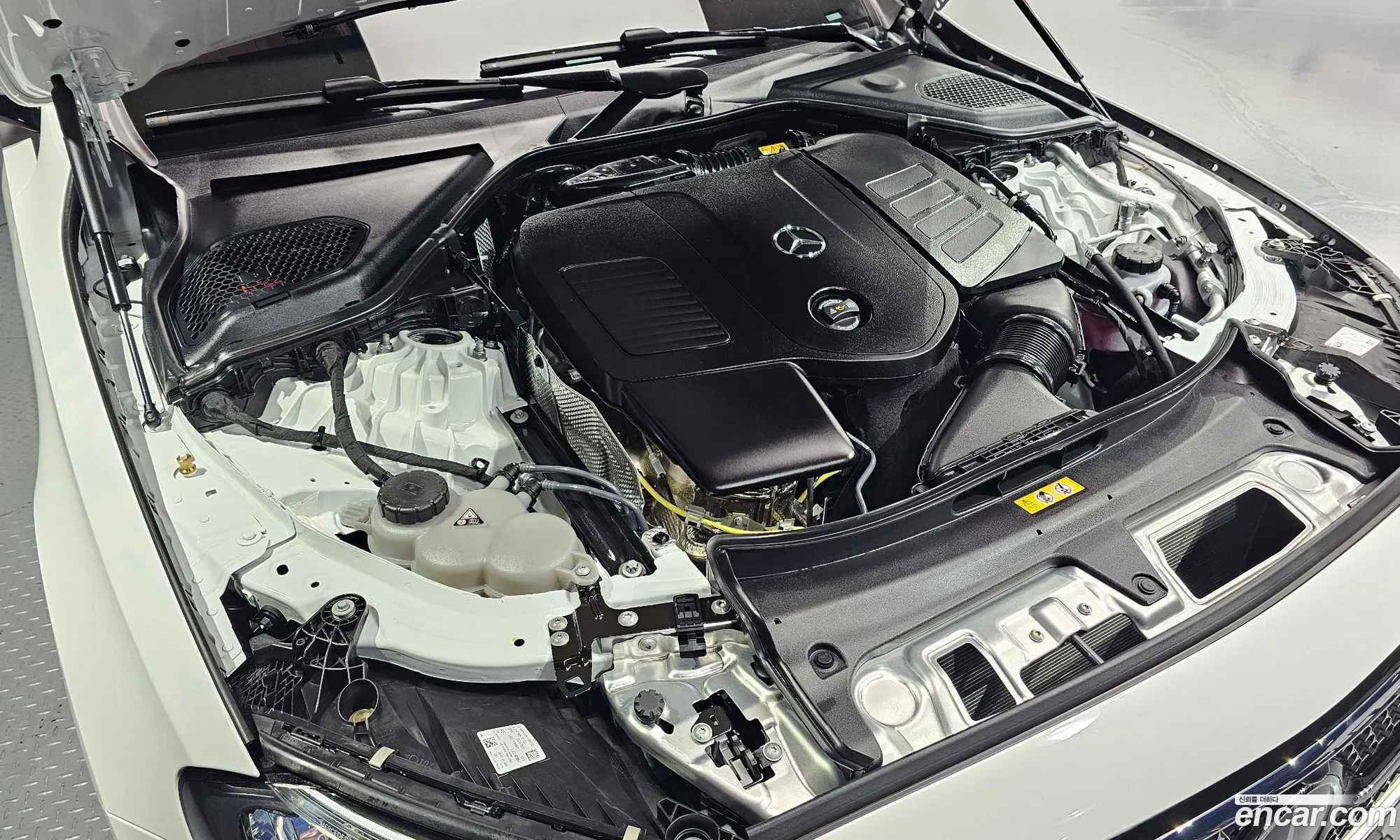 Mercedes-Benz E-Class W214 2025 — 2