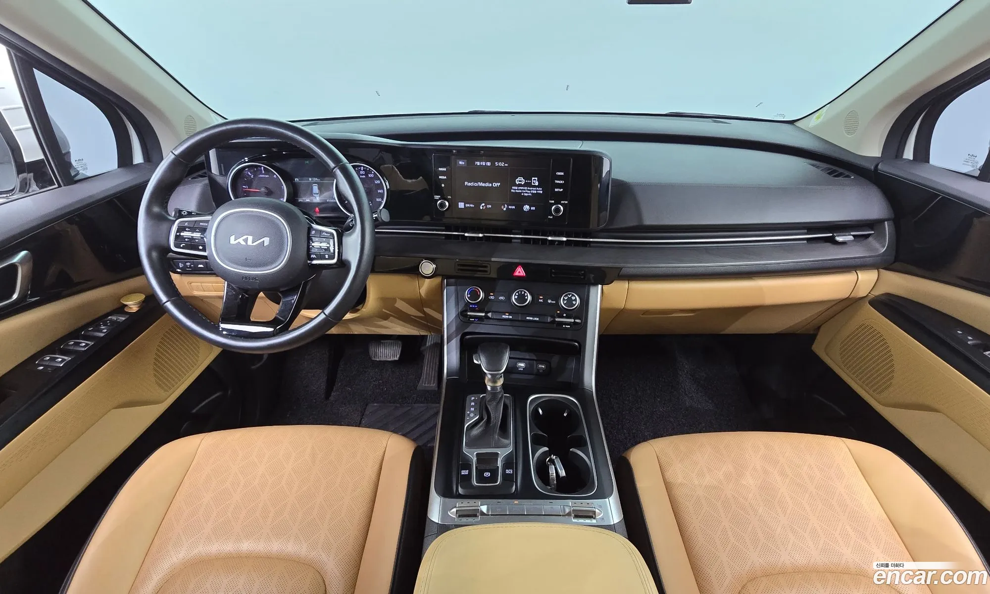 Kia Carnival 2022 — 5