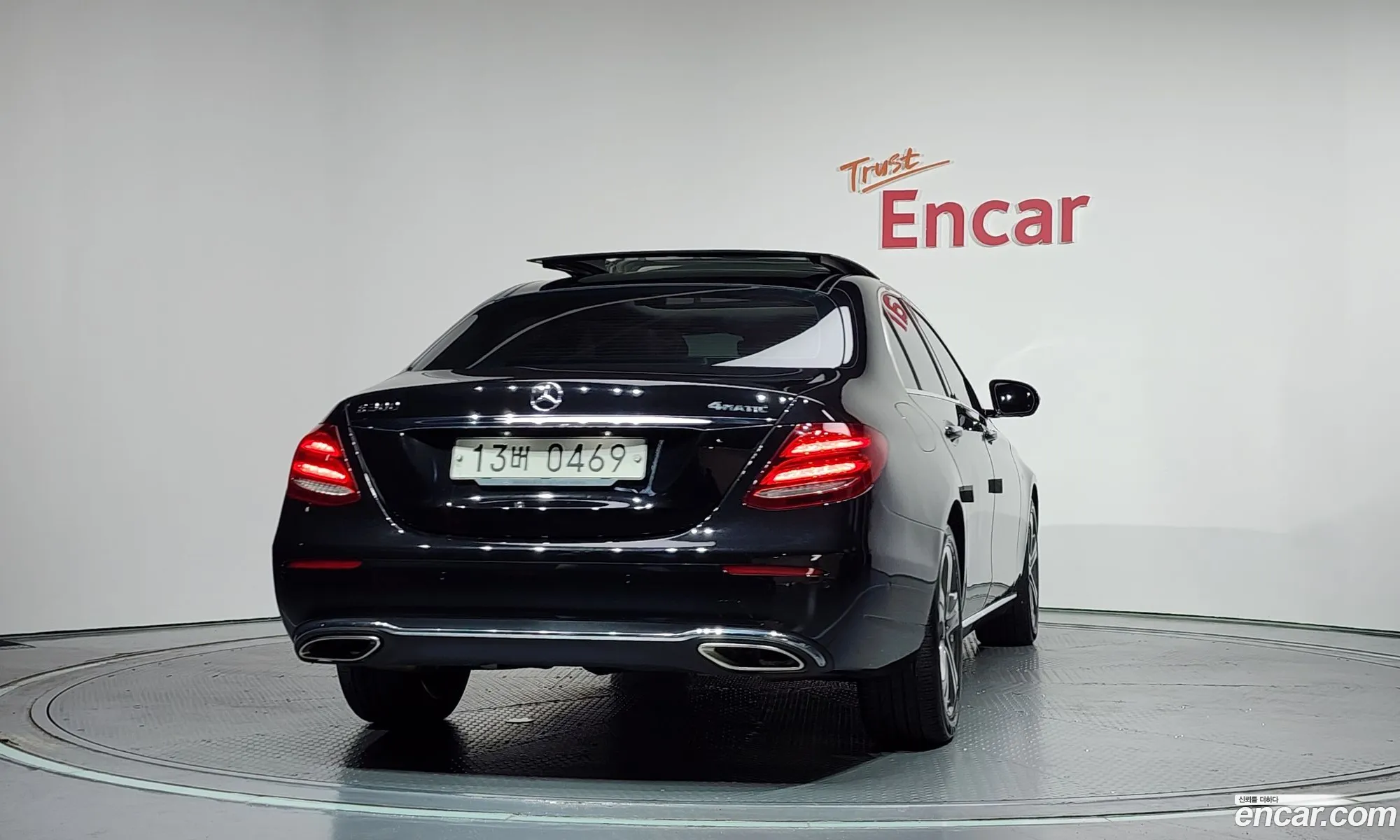 Mercedes-Benz E-Class W213 2016 WDDZF4JB8HA071200 — 18