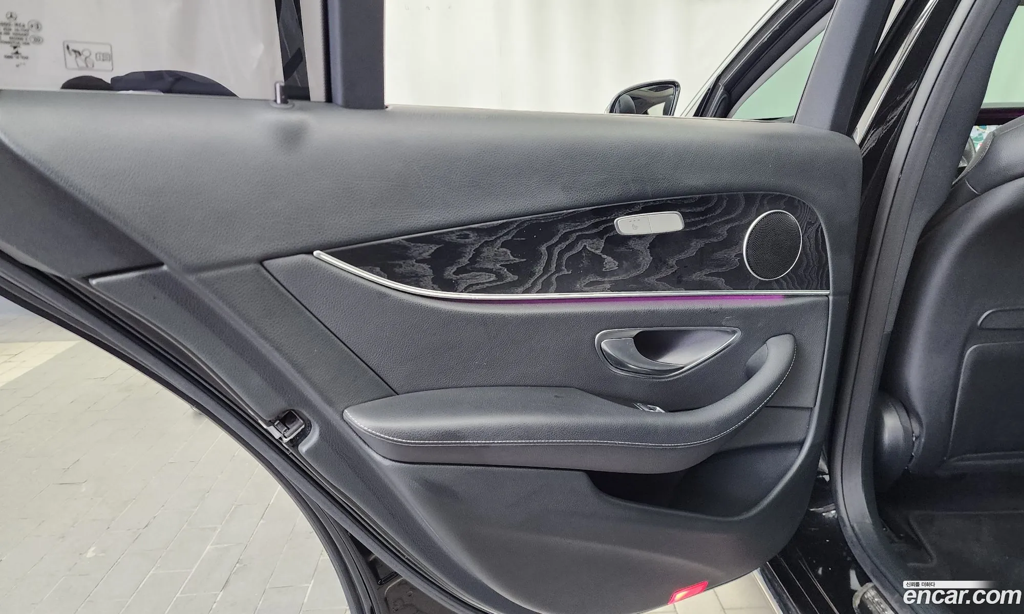 Mercedes-Benz E-Class W213 2016 WDDZF4JB8HA071200 — 10