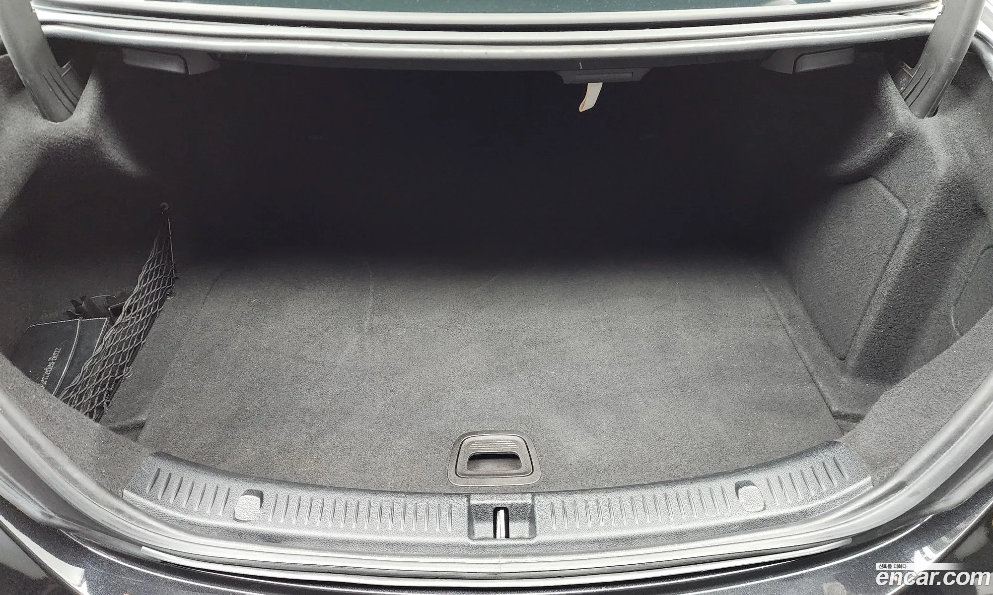 Mercedes-Benz E-Class W213 2016 WDDZF4JB8HA071200 — 17
