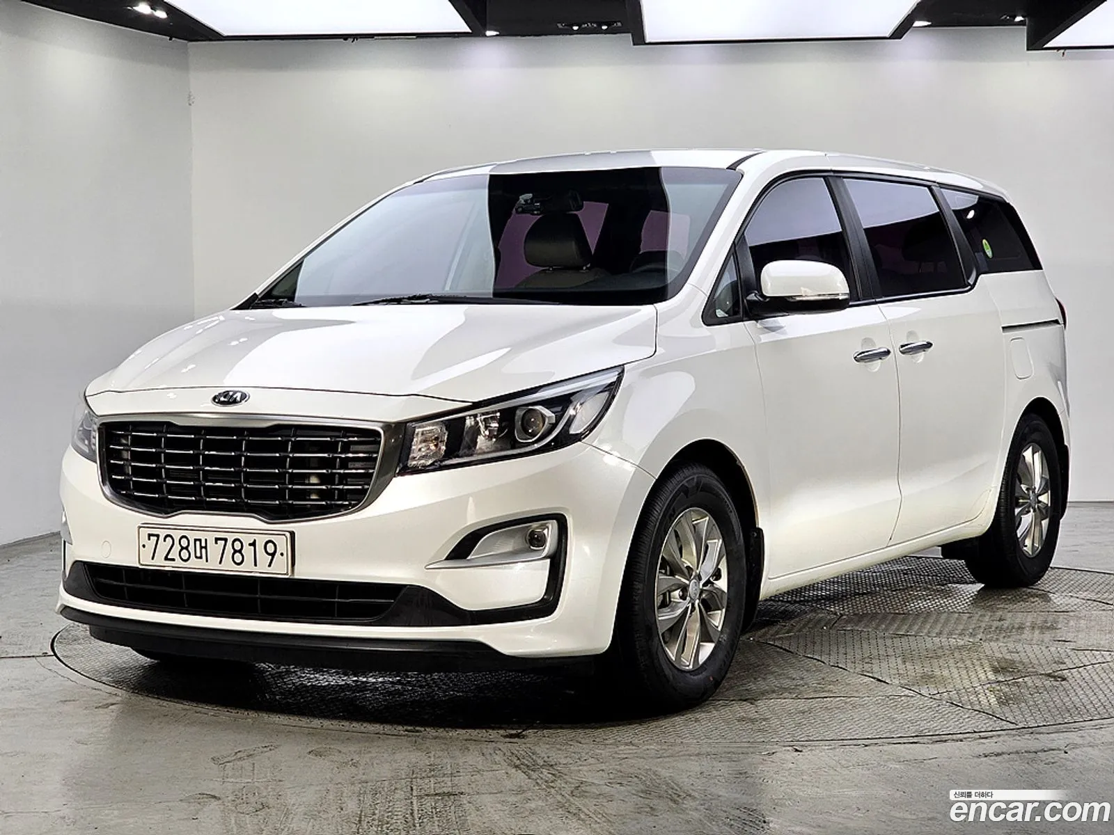 Kia Carnival 2020 — 4