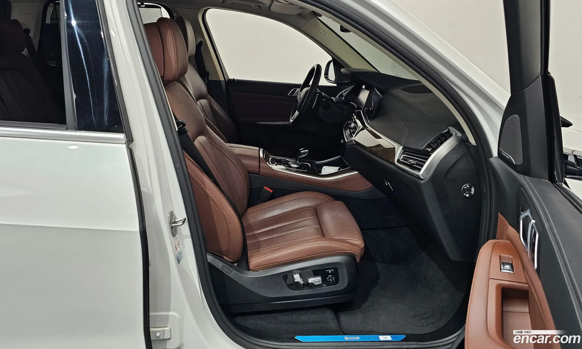 BMW X5 2021 WBACR6103M9H27770 — 3