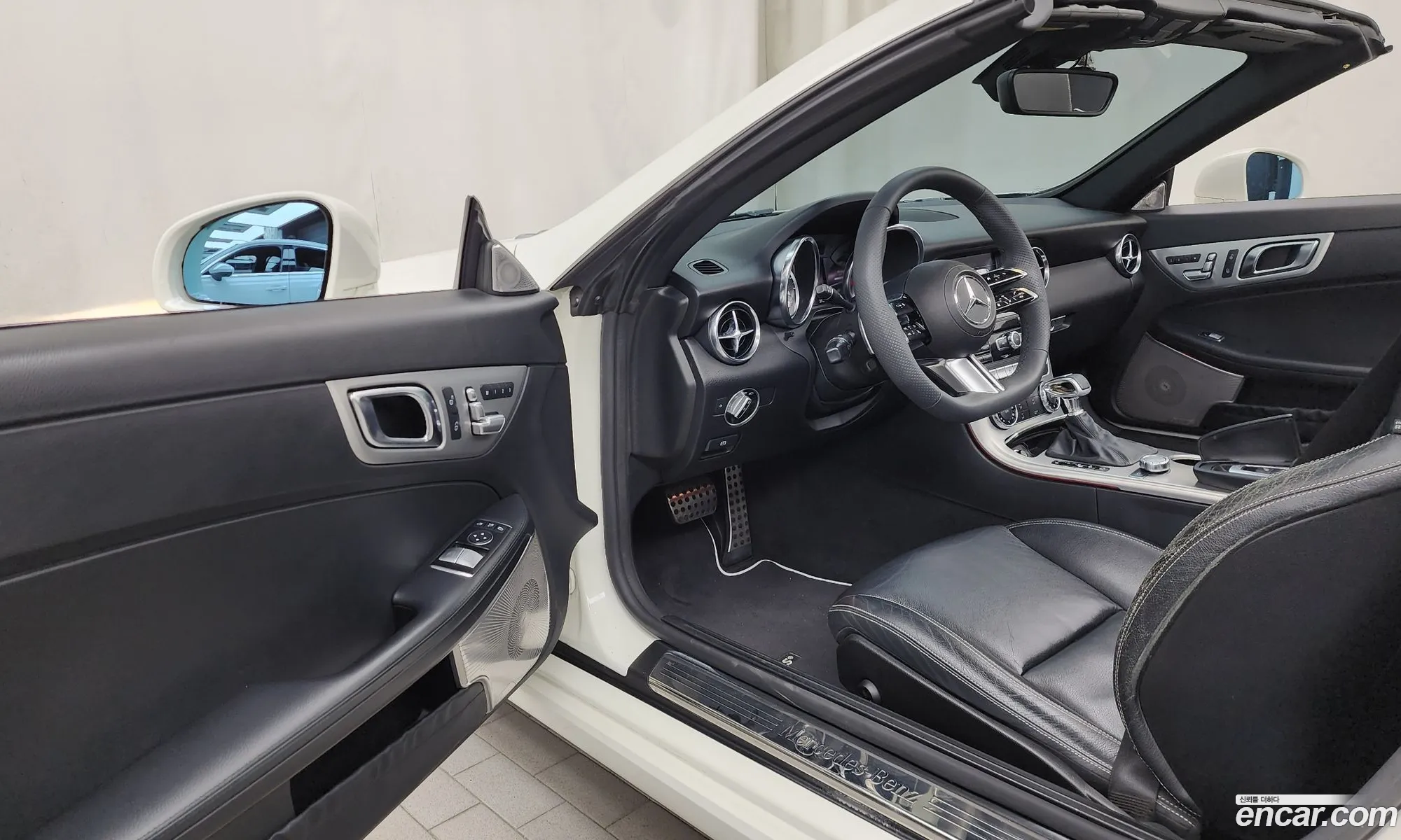 Mercedes-Benz SLK-Class 2012 WDDPK4JA7CF033740 — 6