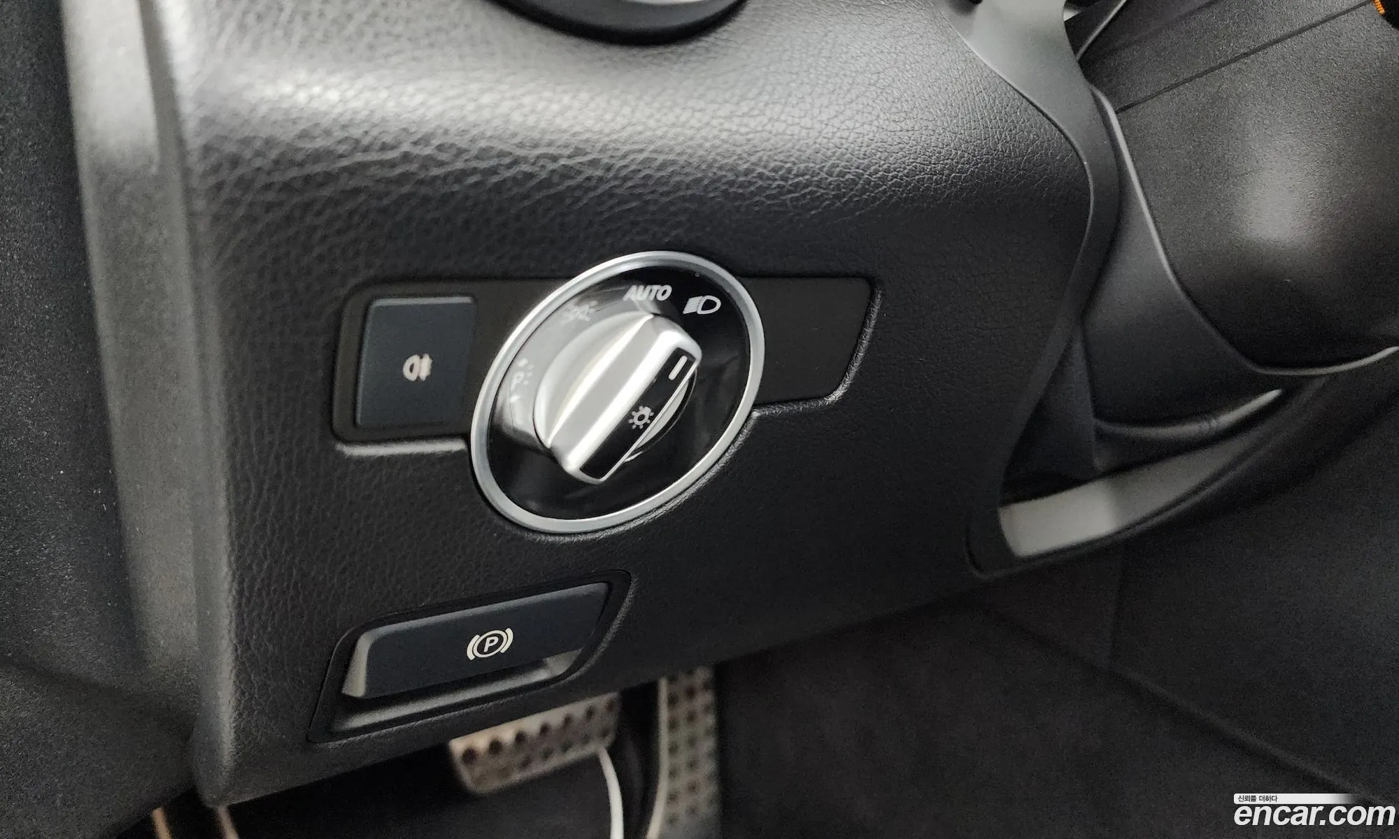 Mercedes-Benz SLK-Class 2012 WDDPK4JA7CF033740 — 10