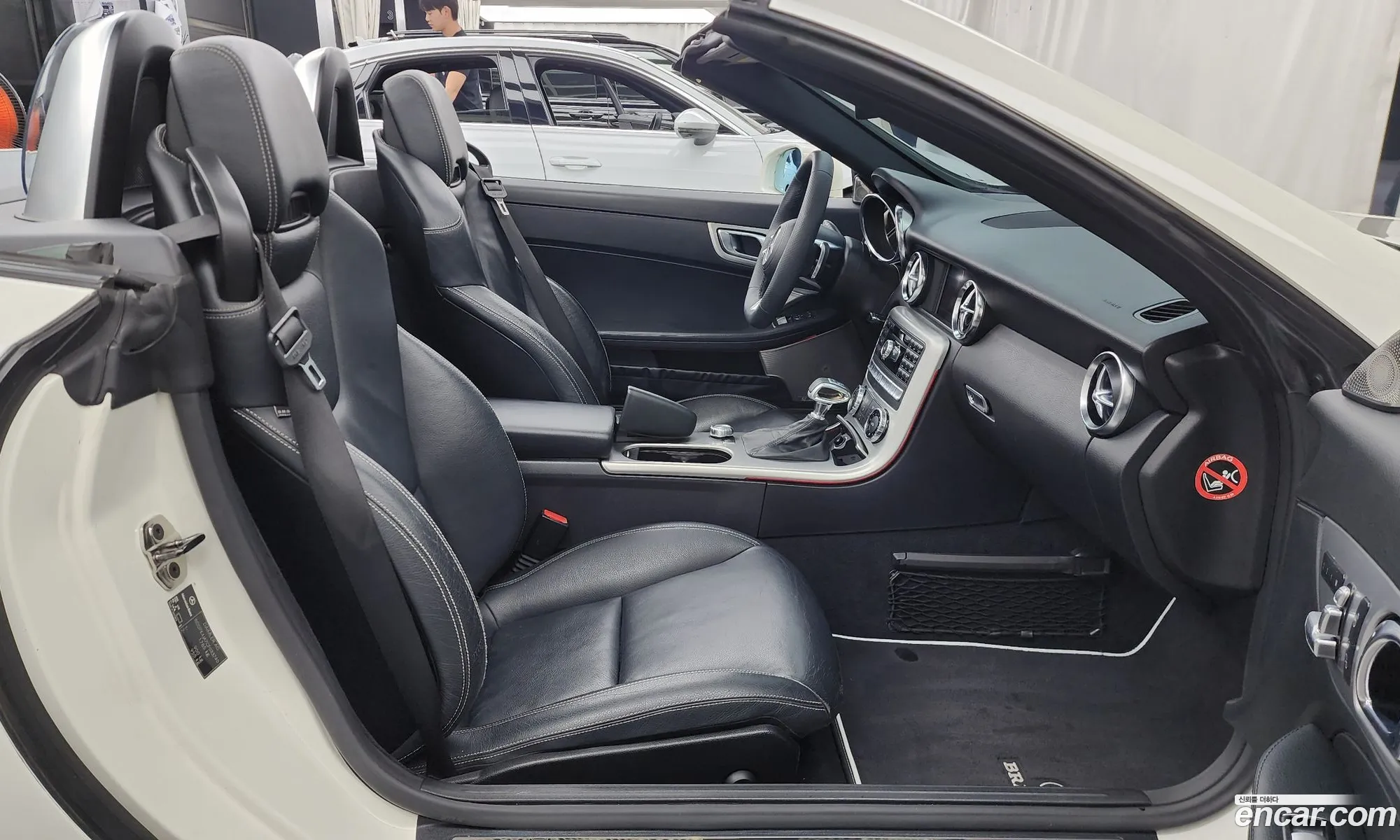 Mercedes-Benz SLK-Class 2012 WDDPK4JA7CF033740 — 14
