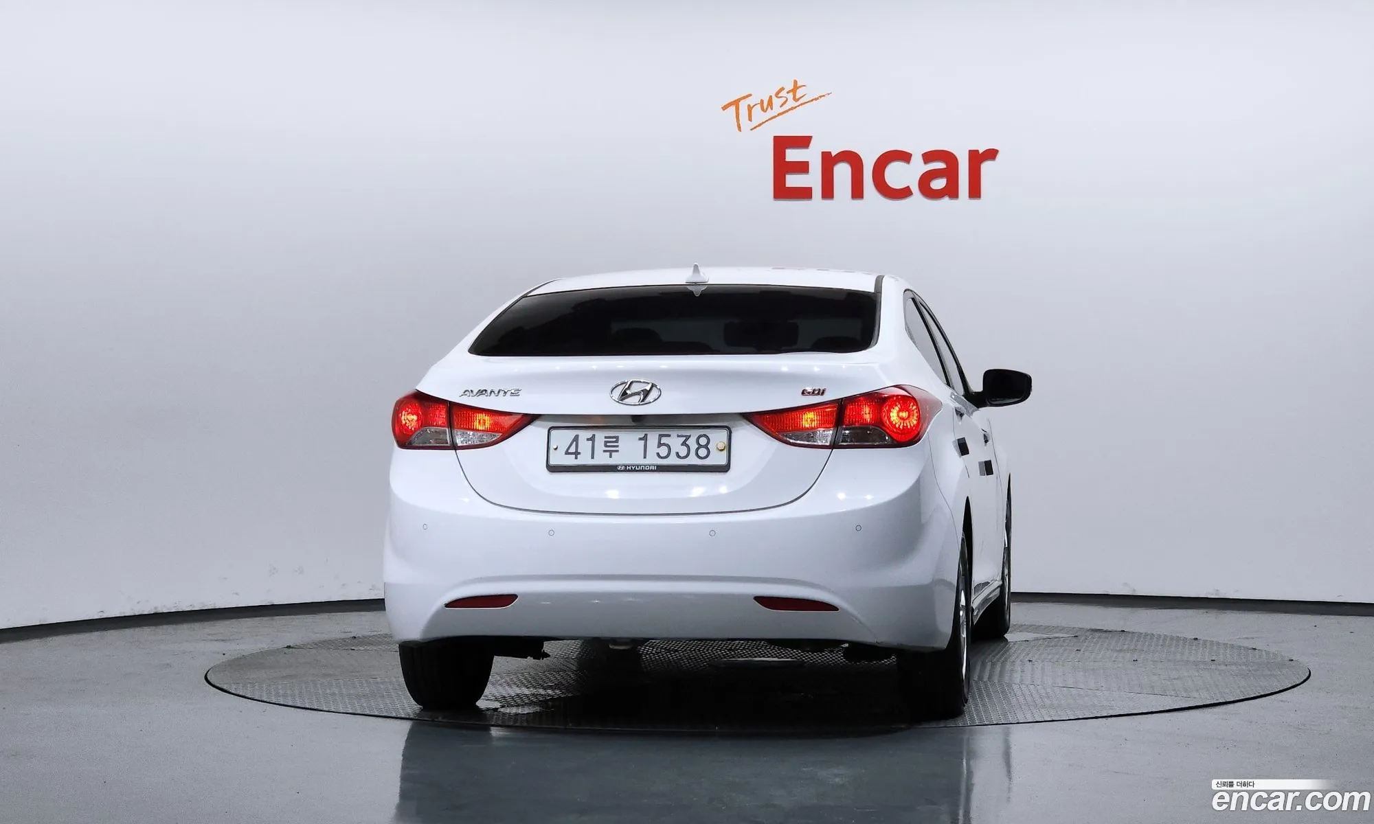 Hyundai Elantra MD 2012 — 17