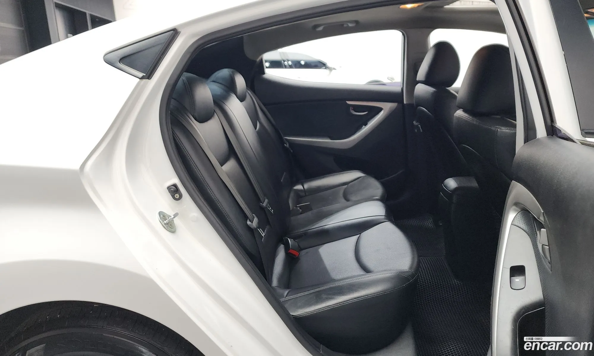Hyundai Elantra MD 2012 — 10