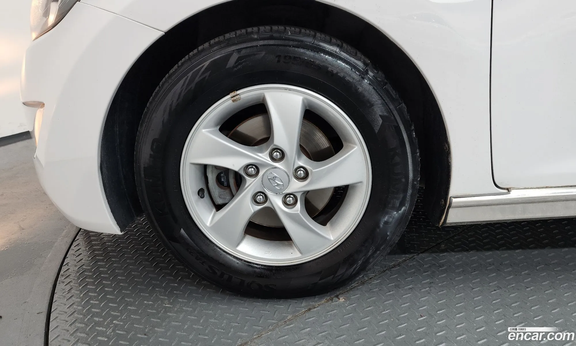 Hyundai Elantra MD 2012 — 2