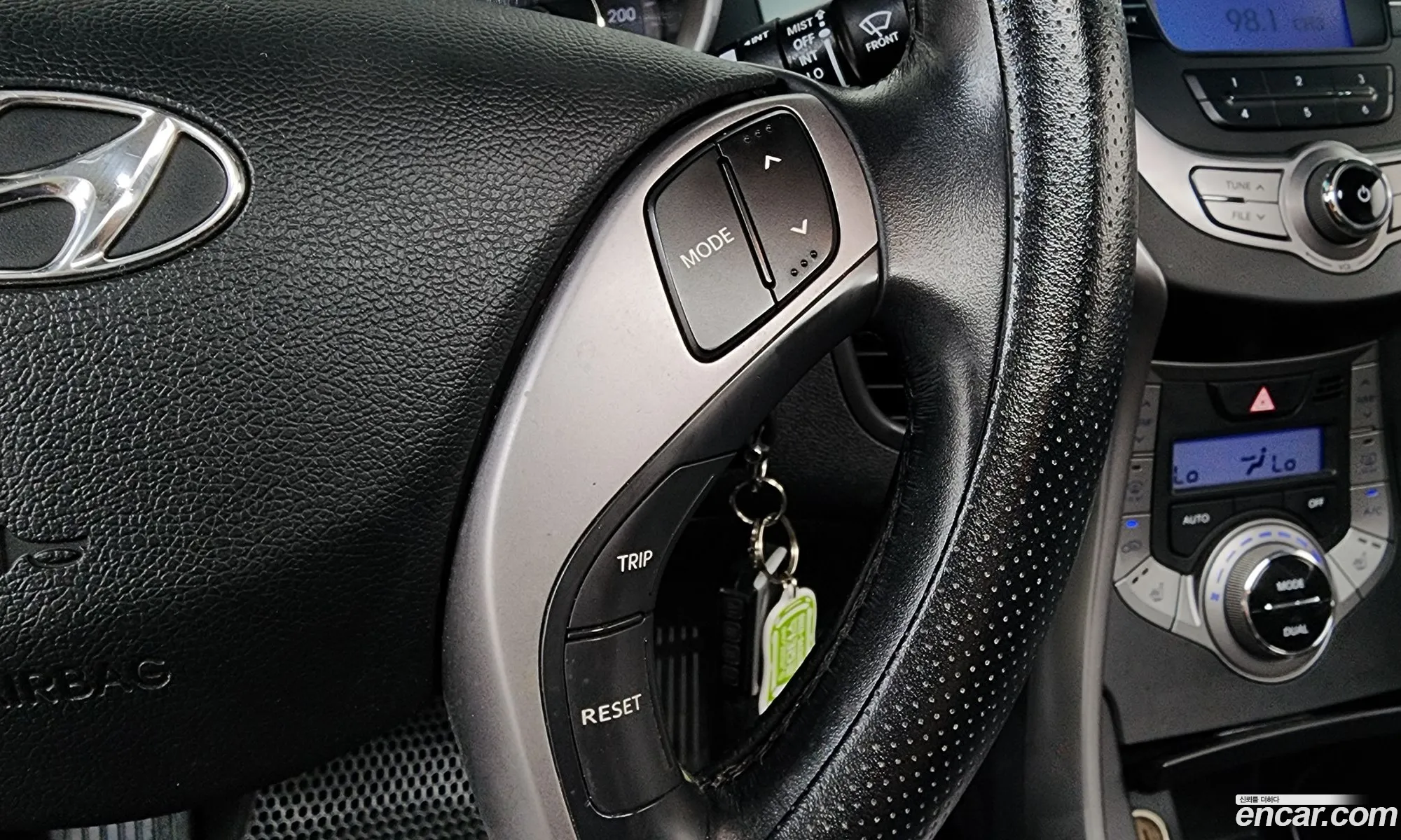 Hyundai Elantra MD 2012 — 26