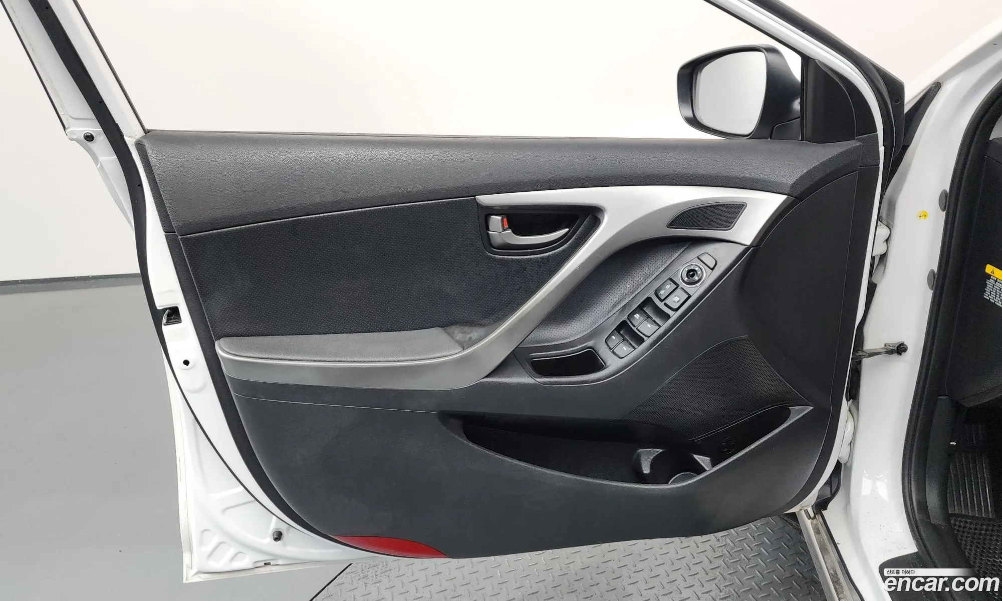 Hyundai Elantra MD 2012 — 27