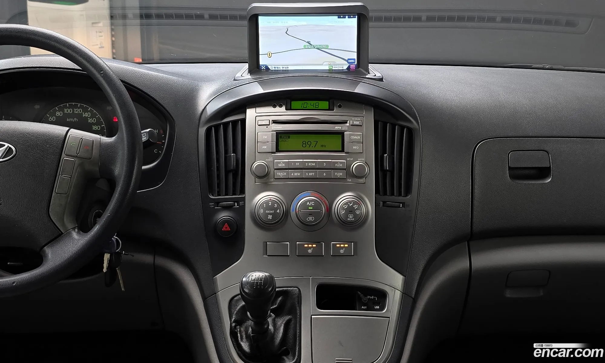 Hyundai Grand Starex 2012 — 15