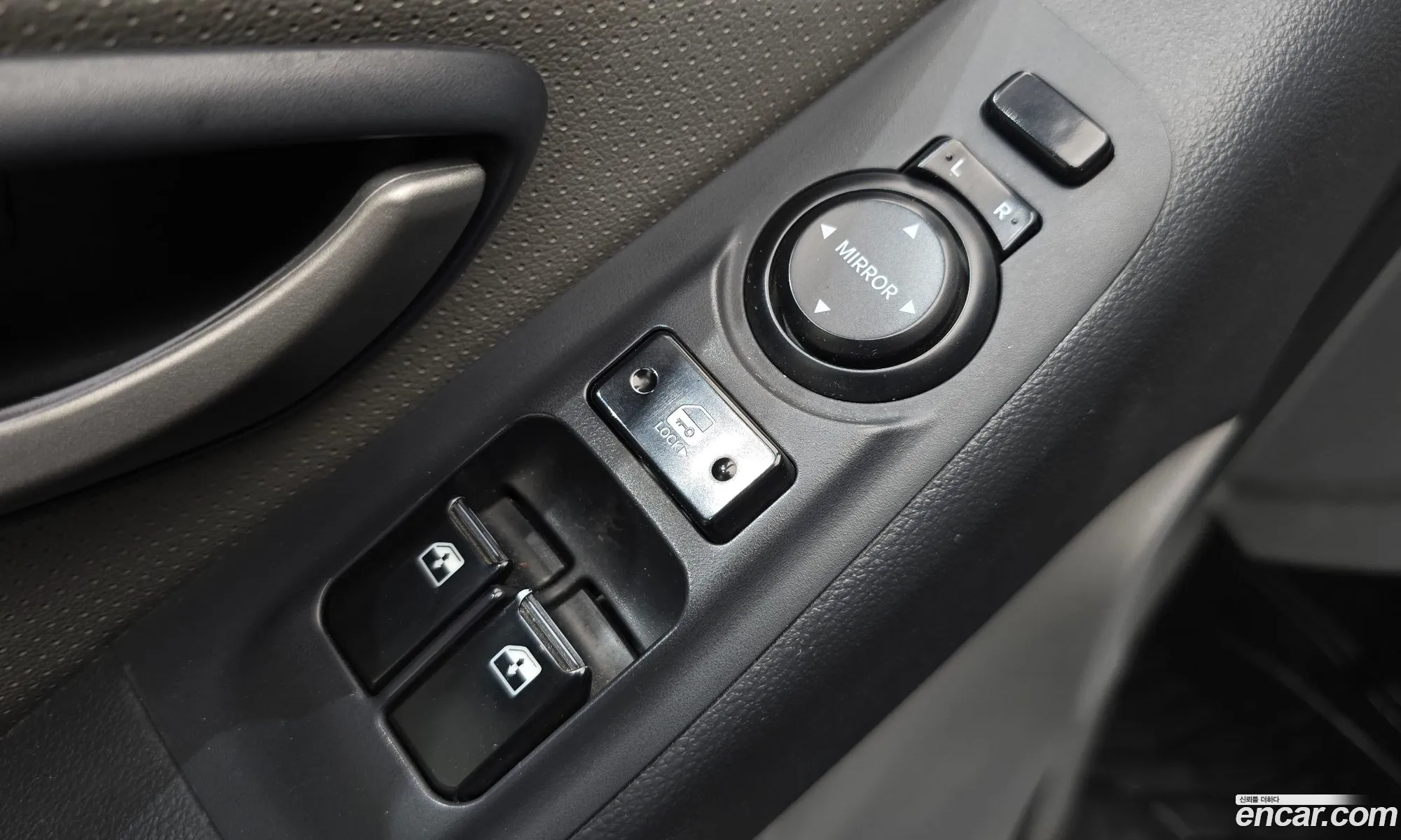 Hyundai Grand Starex 2012 — 5
