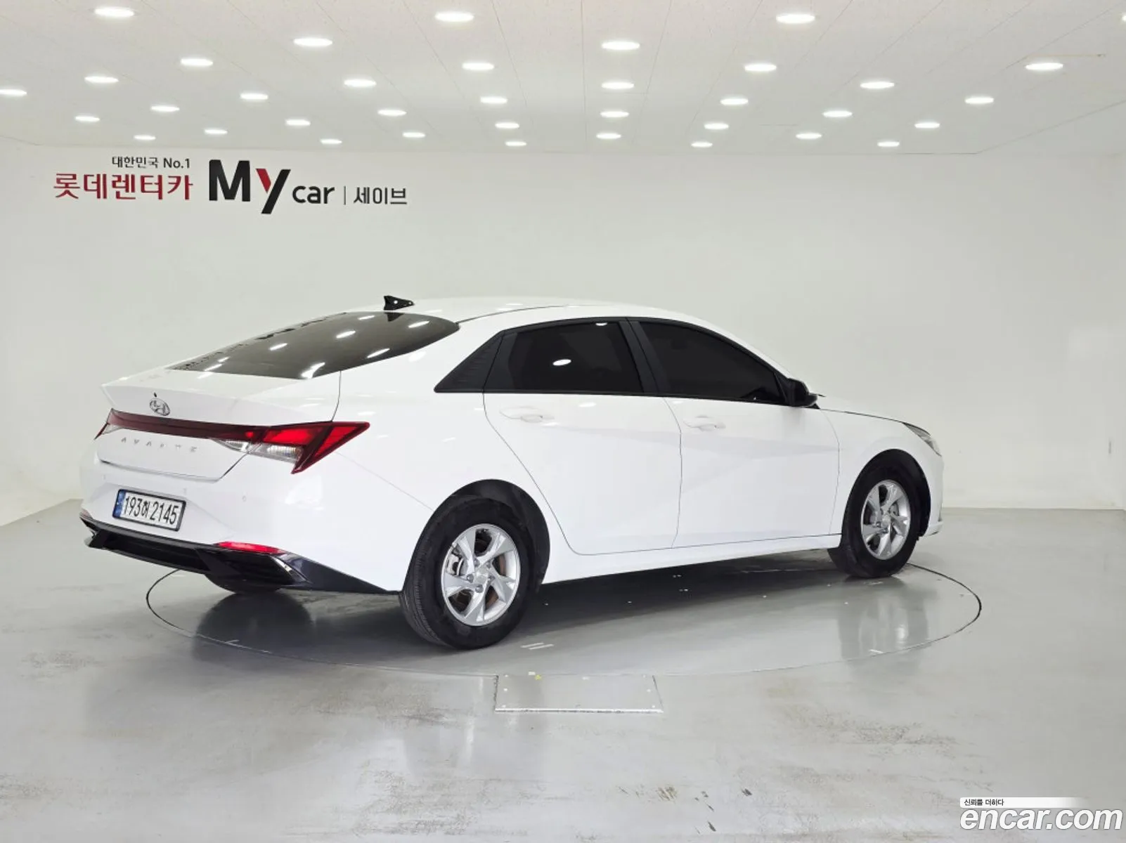Hyundai Elantra 2022 — 2