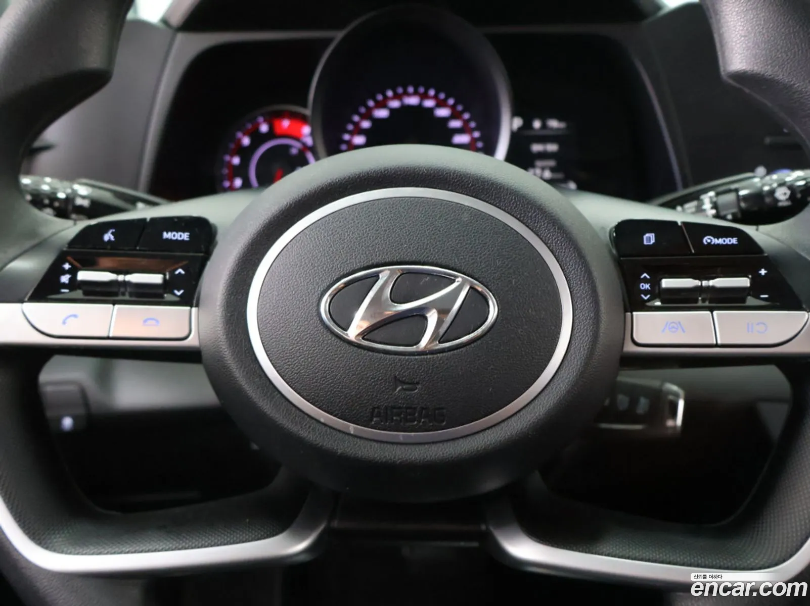Hyundai Elantra 2022 — 18