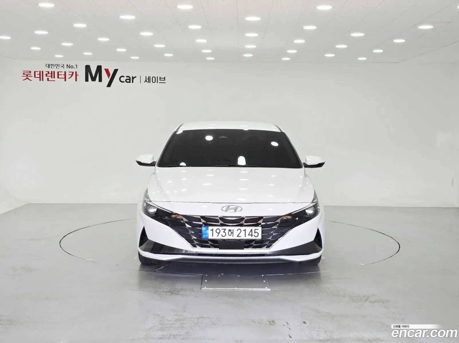 Hyundai Elantra 2022 — 5
