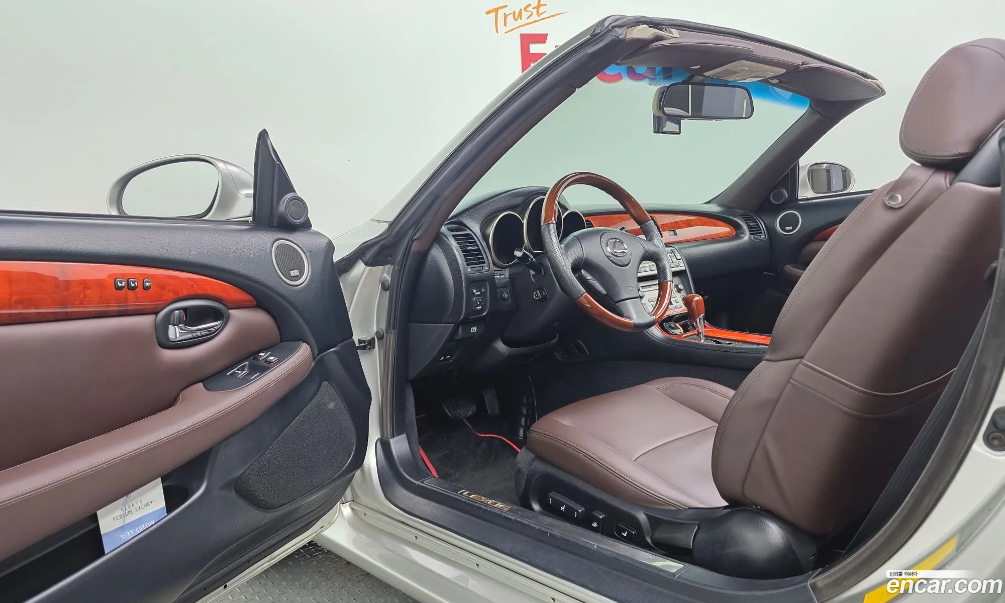 Lexus SC430 2003 JTHFN48Y540049759 — 5