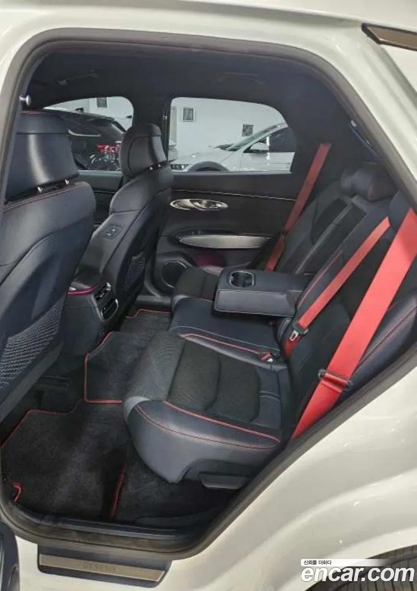 Genesis GV70 2023 — 10