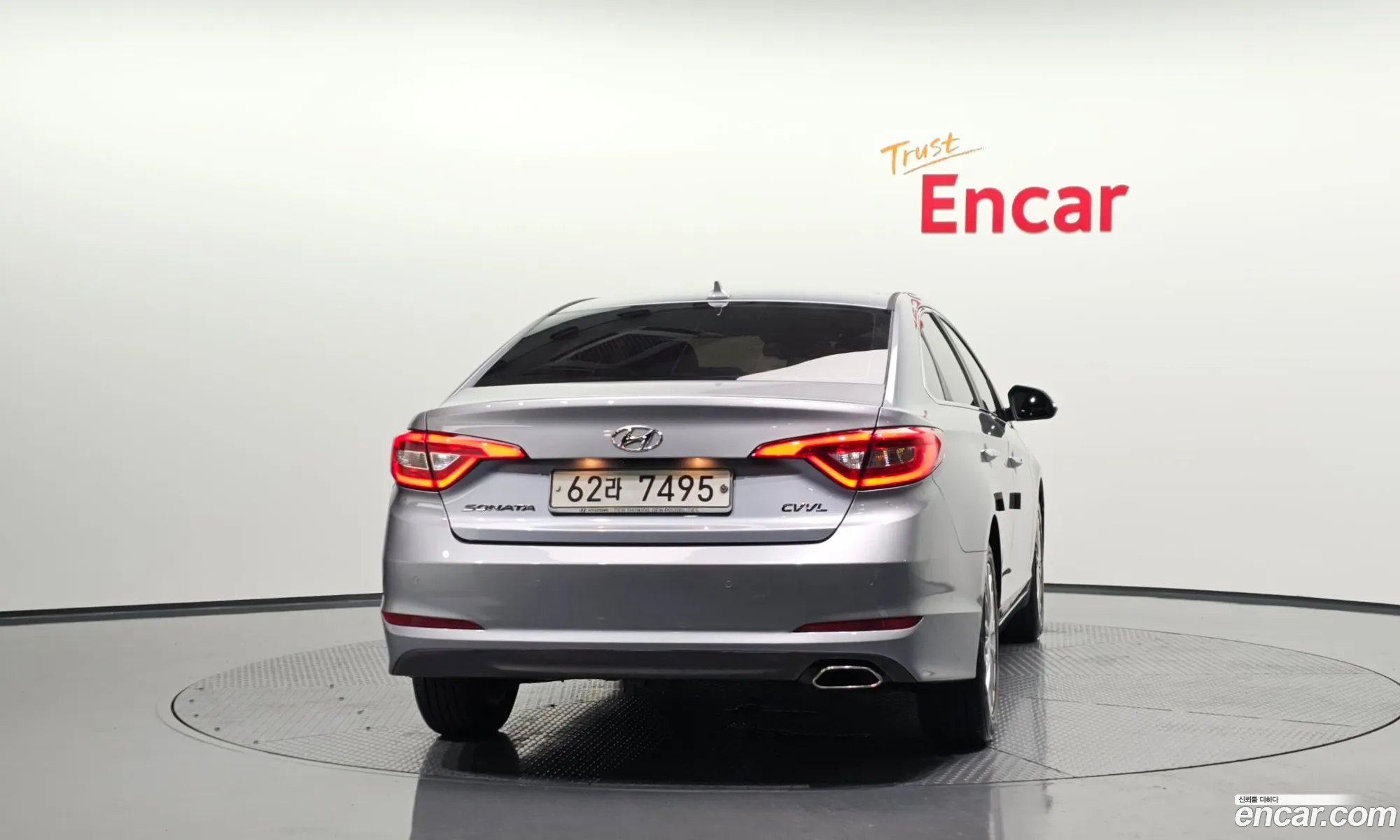 Hyundai LF Sonata 2015 — 27