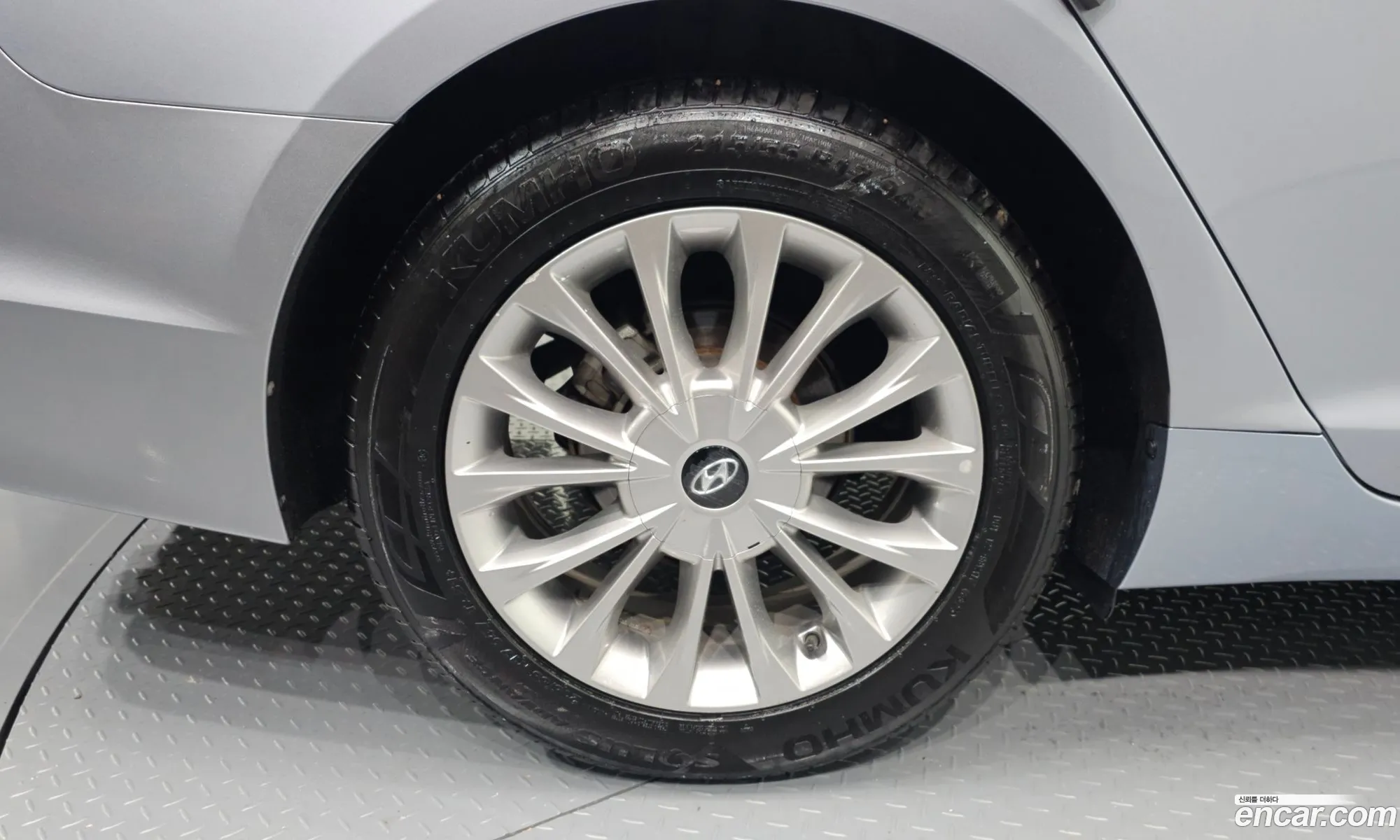 Hyundai LF Sonata 2015 — 22