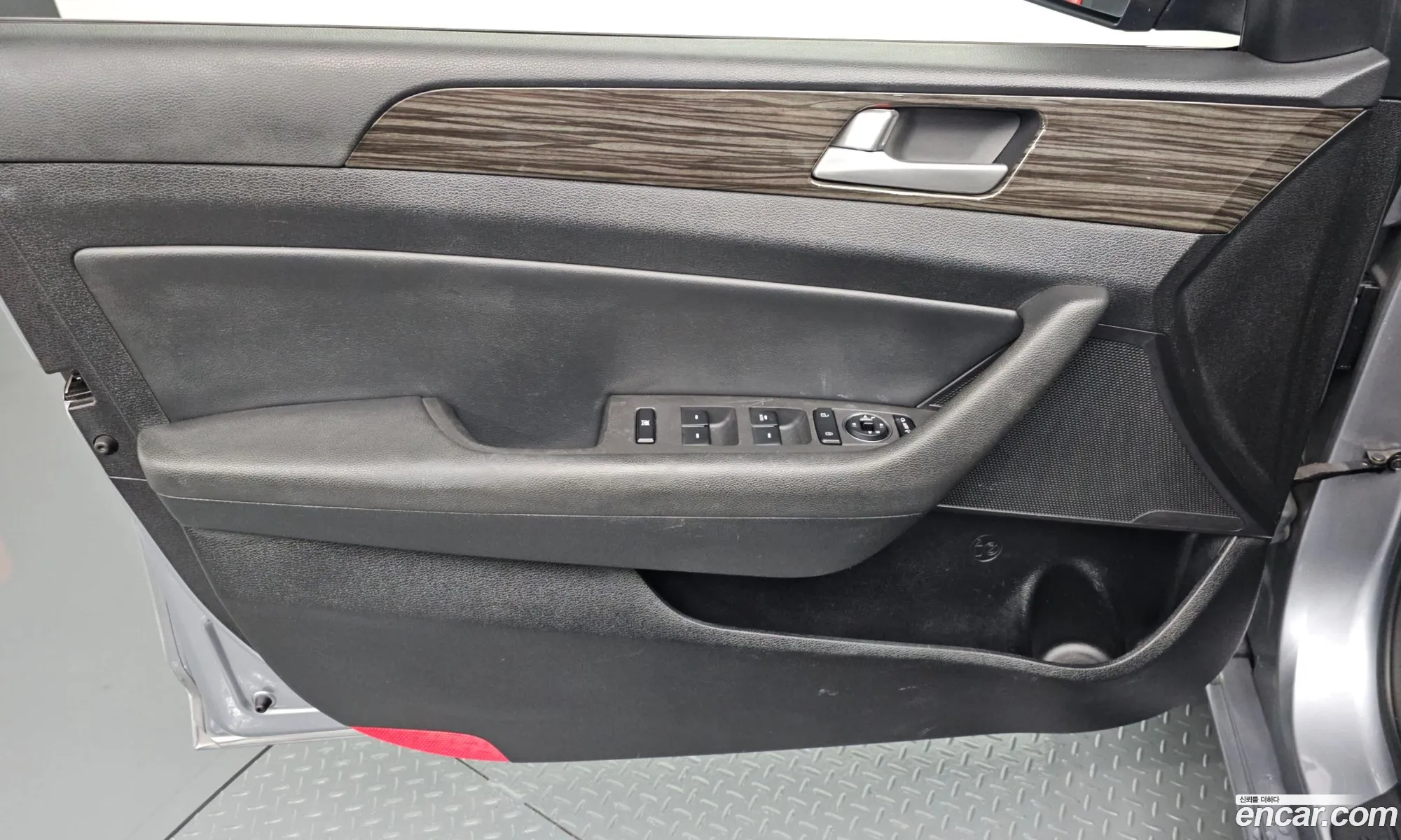 Hyundai LF Sonata 2015 — 3