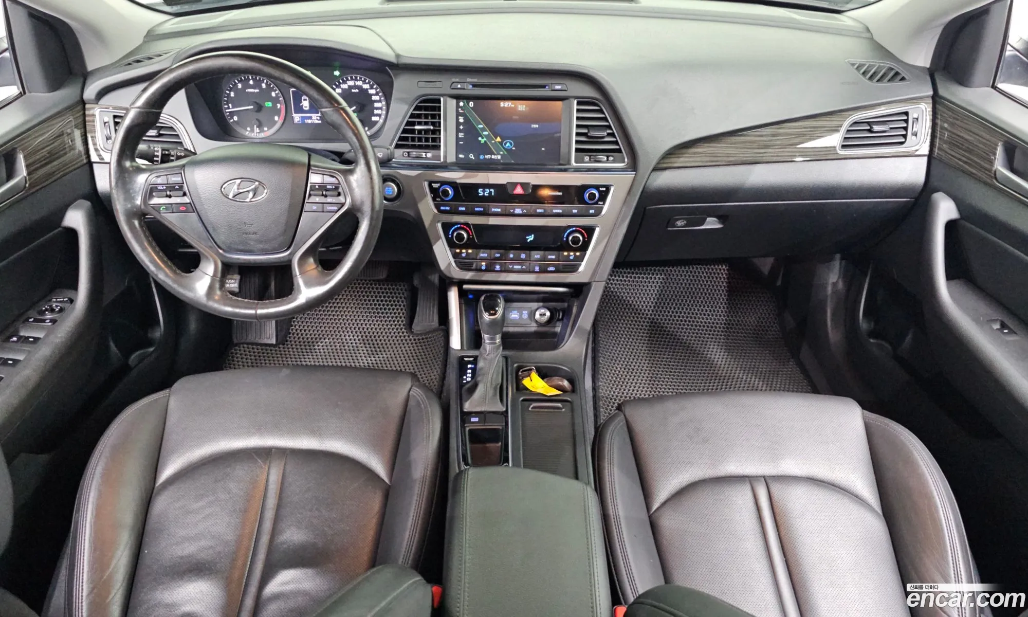 Hyundai LF Sonata 2015 — 14