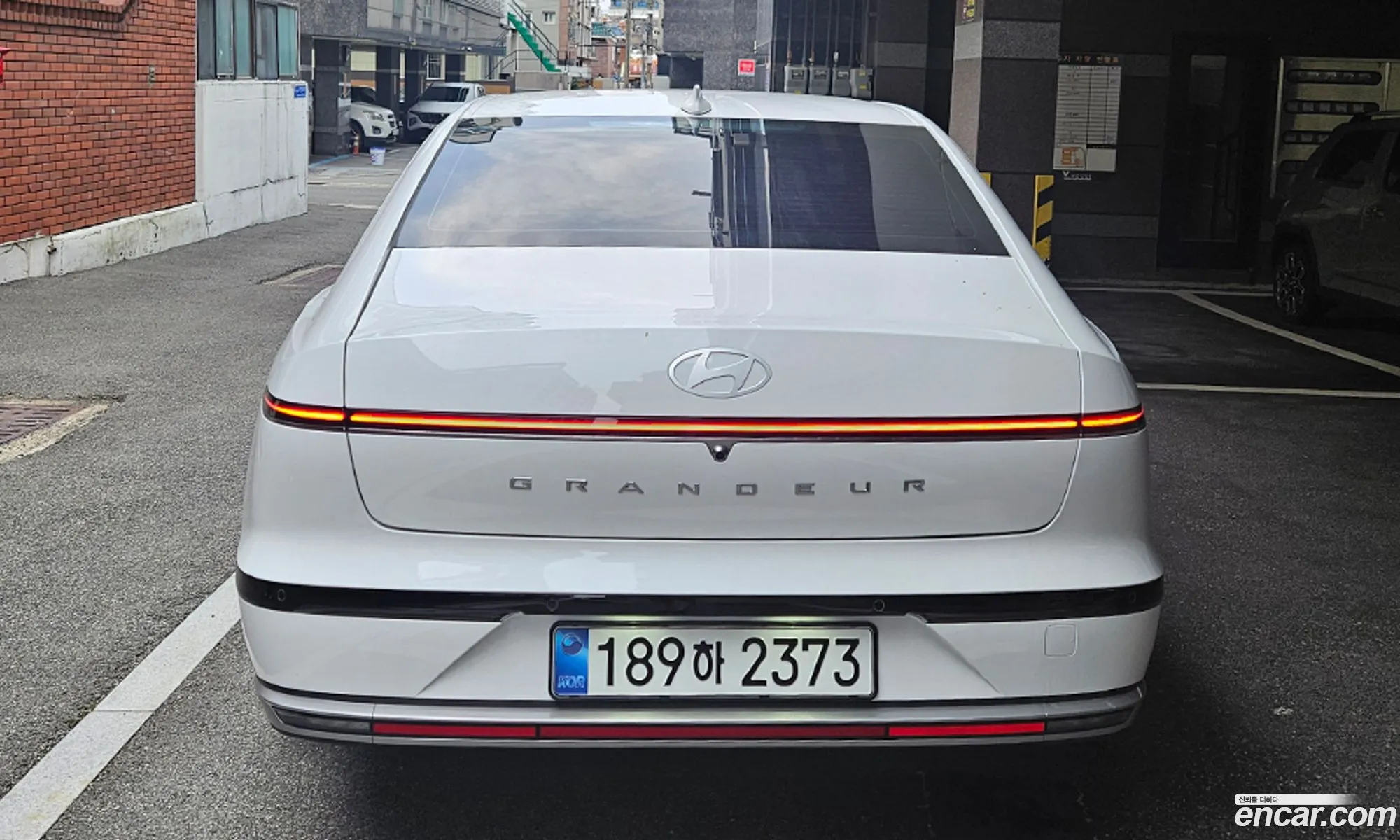 Hyundai Grandeur Hybrid 2025 — 6
